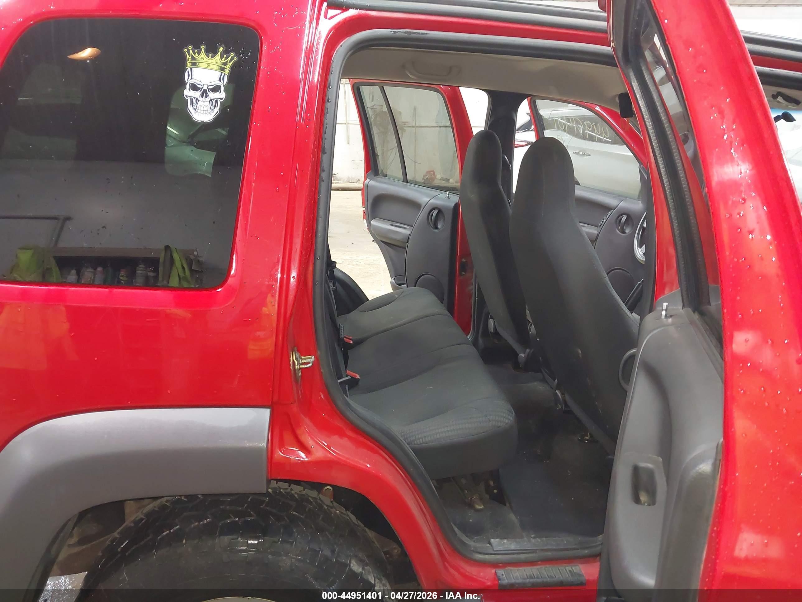 JEEP LIBERTY image 8