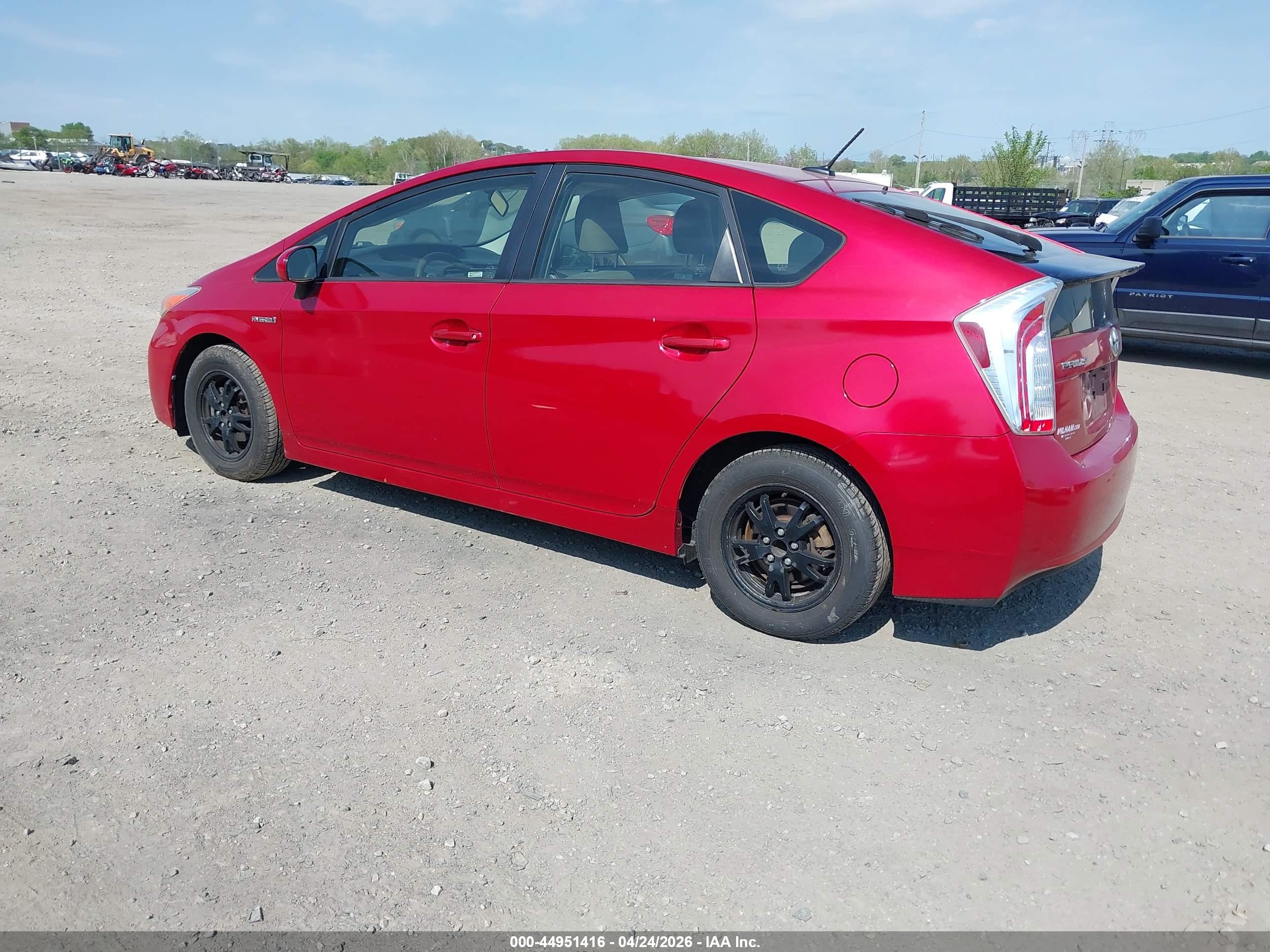 TOYOTA PRIUS image 3
