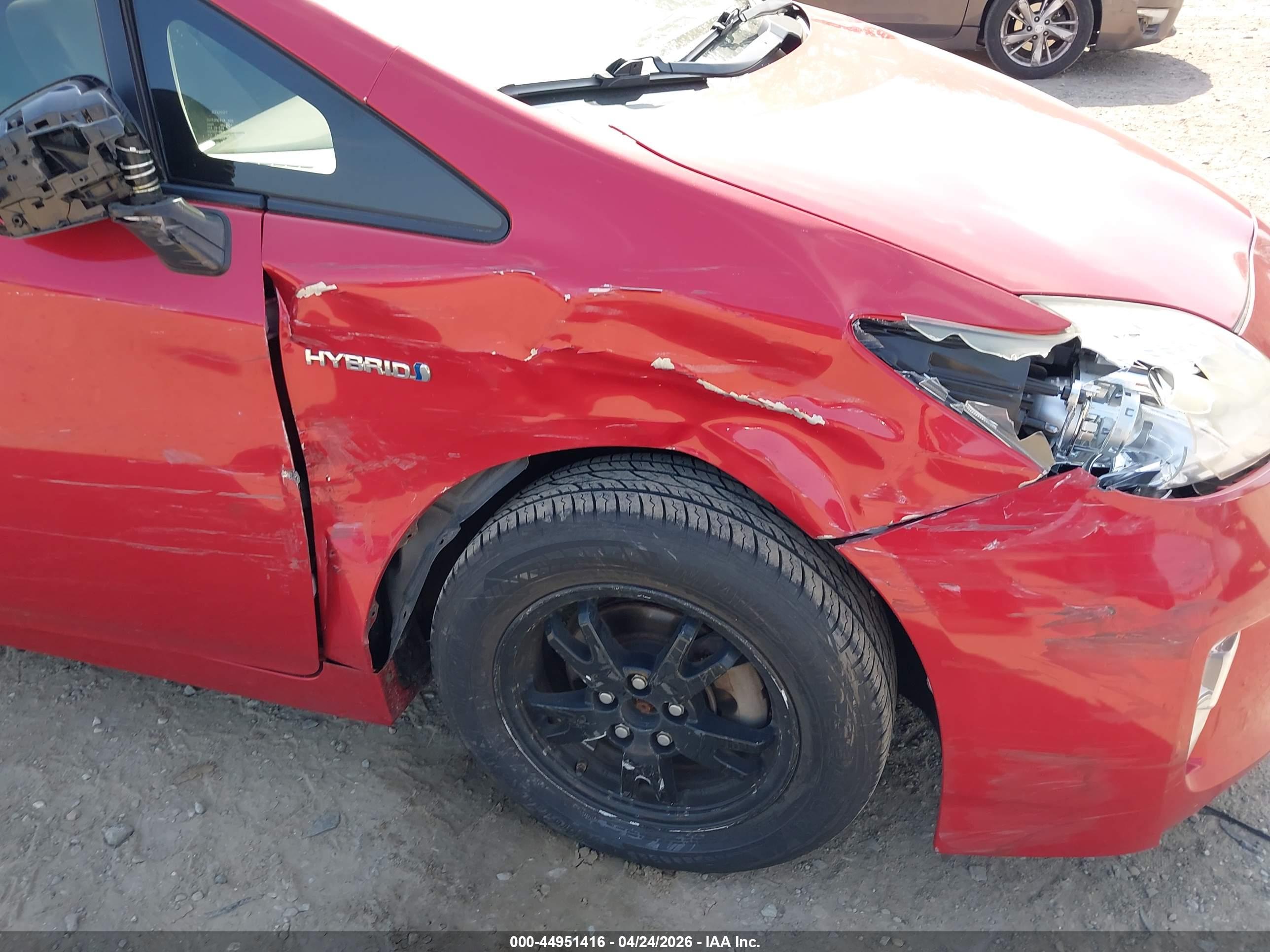 TOYOTA PRIUS image 6