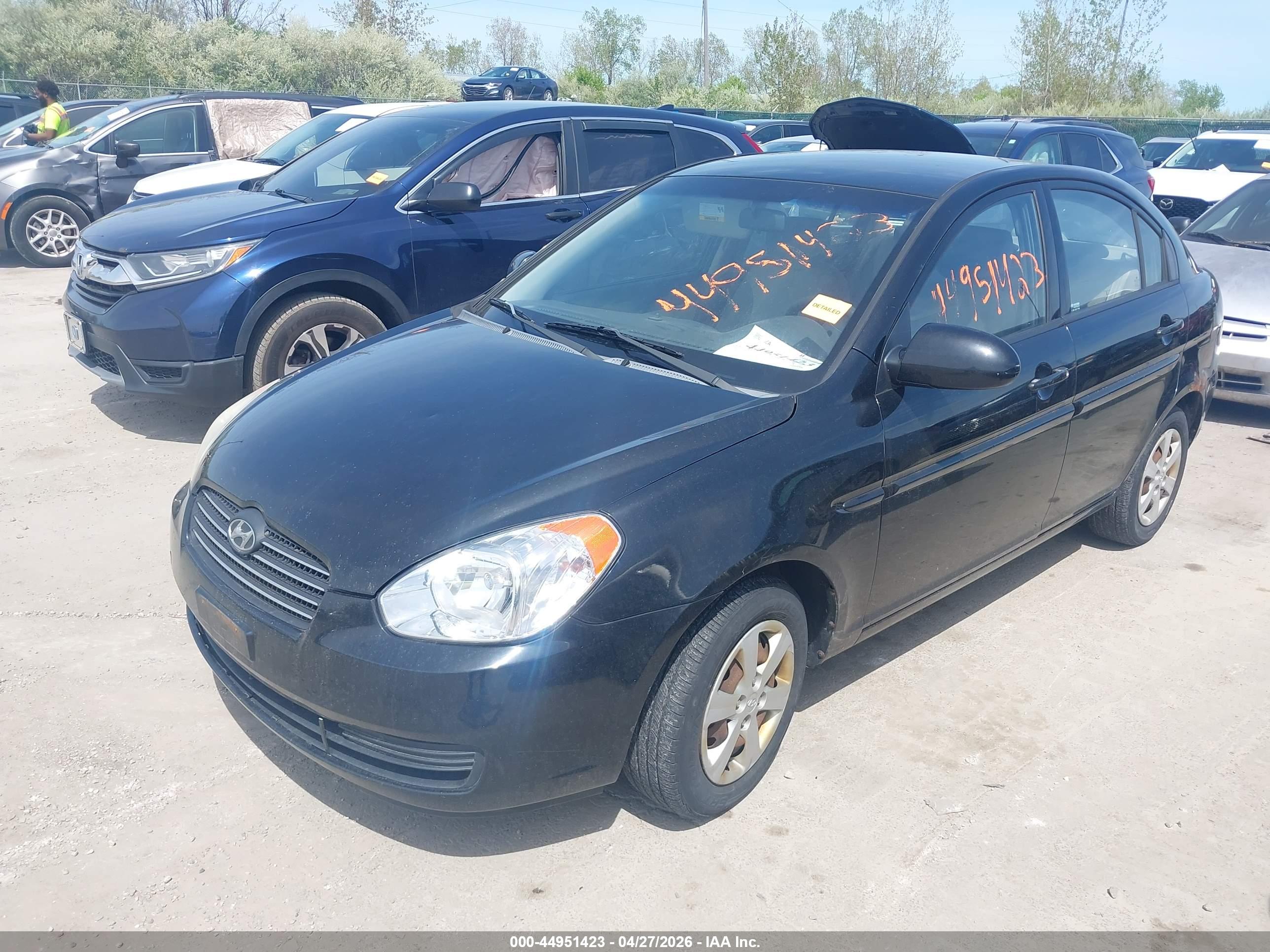 HYUNDAI ACCENT image 2
