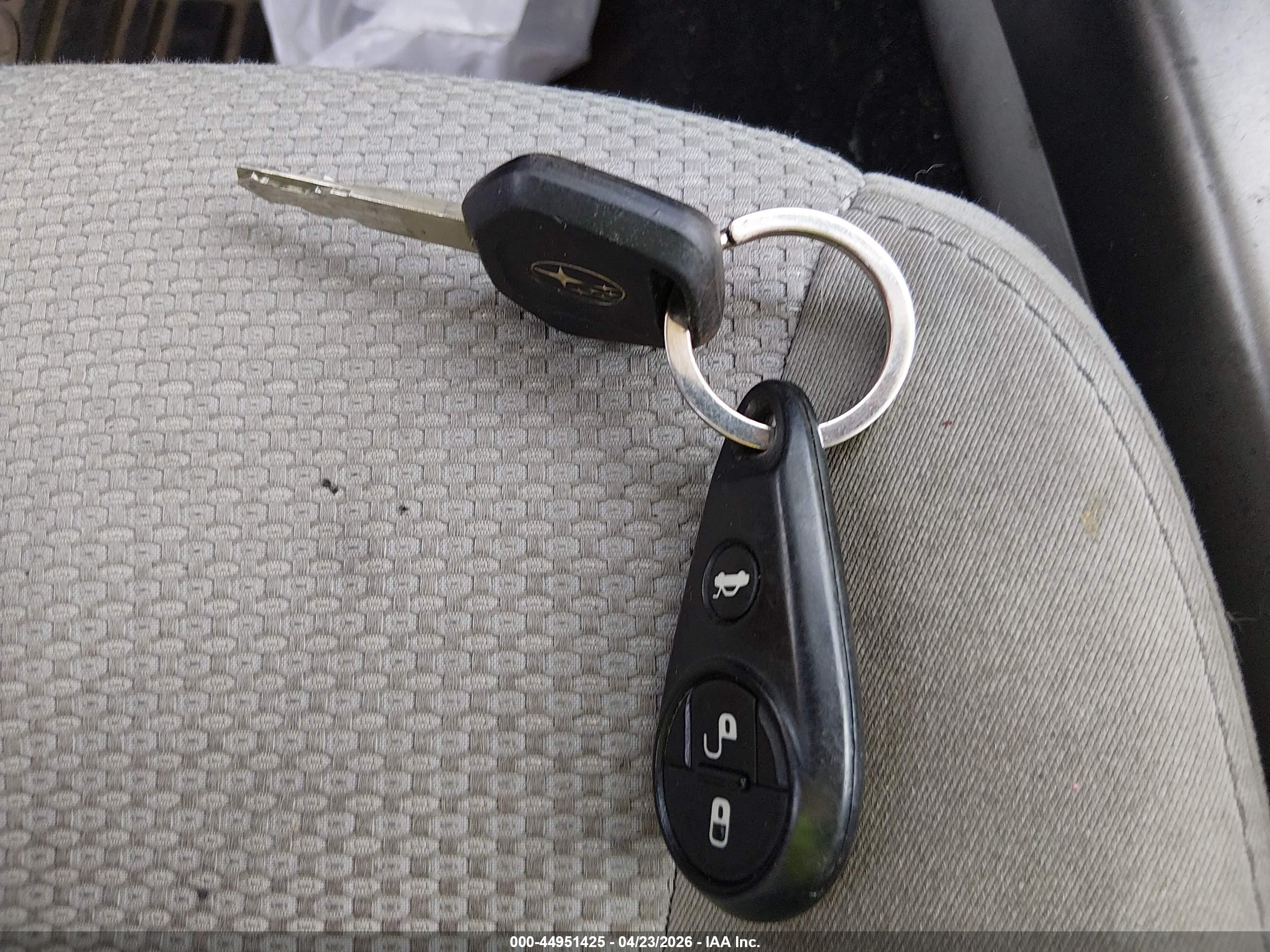SUBARU FORESTER image 11