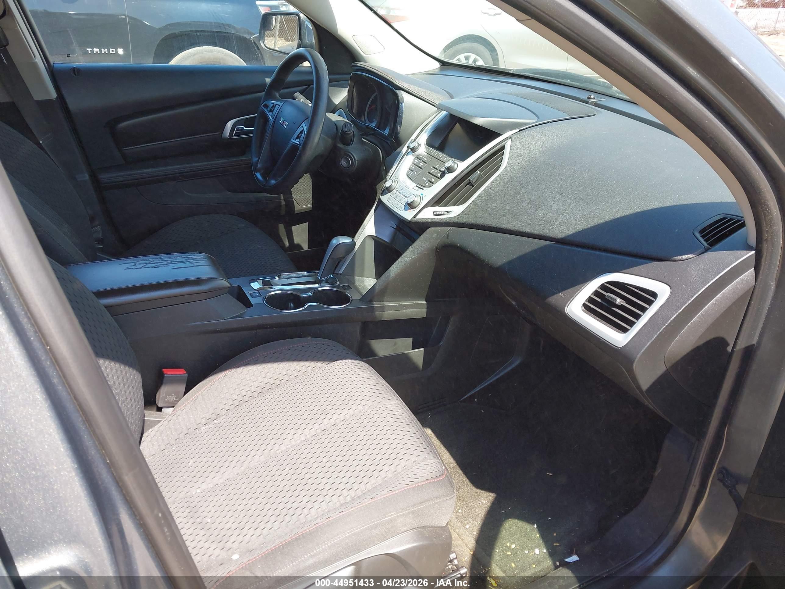 GMC TERRAIN image 5