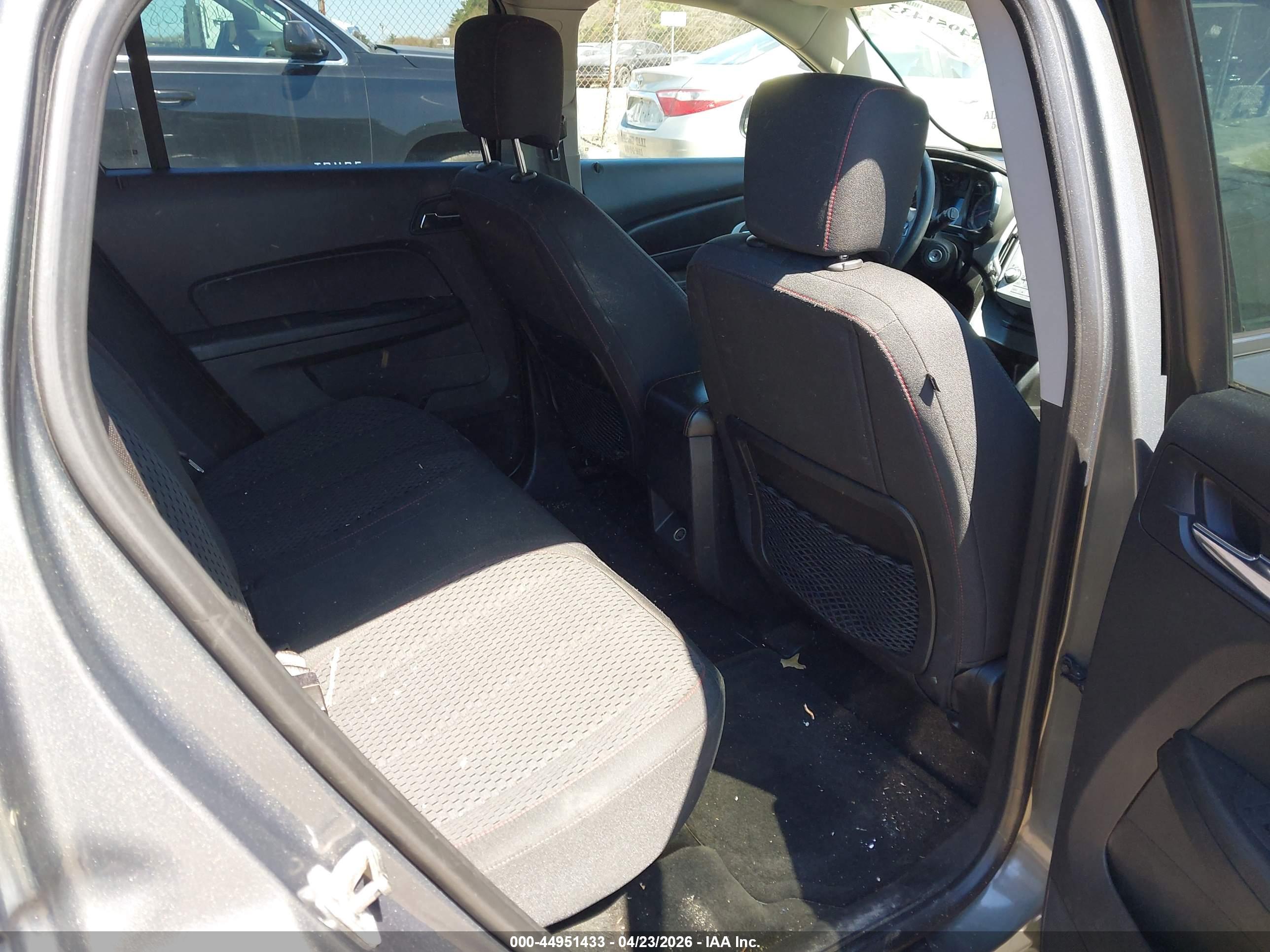 GMC TERRAIN image 8
