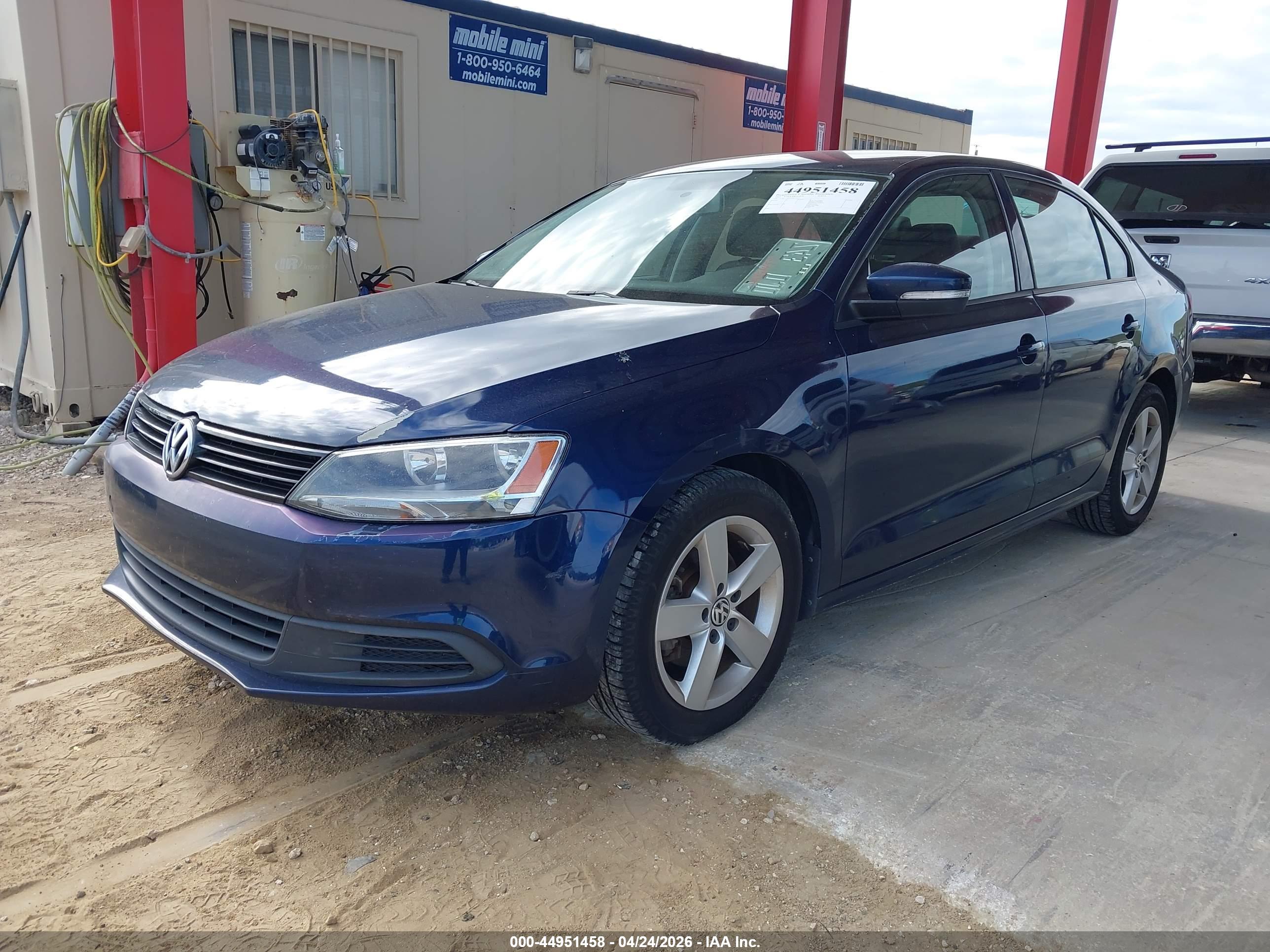 VOLKSWAGEN JETTA image 2