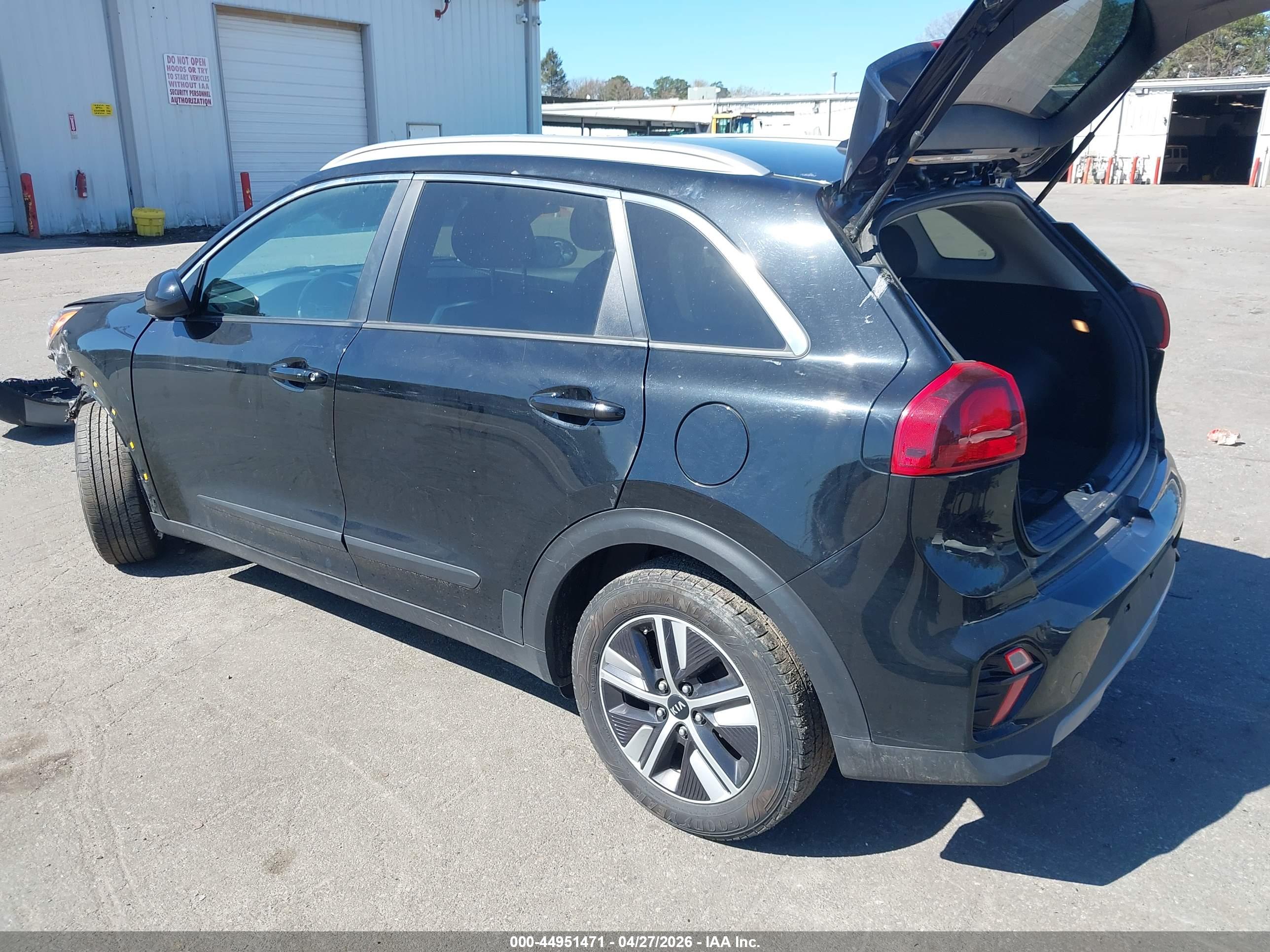 KIA NIRO image 3