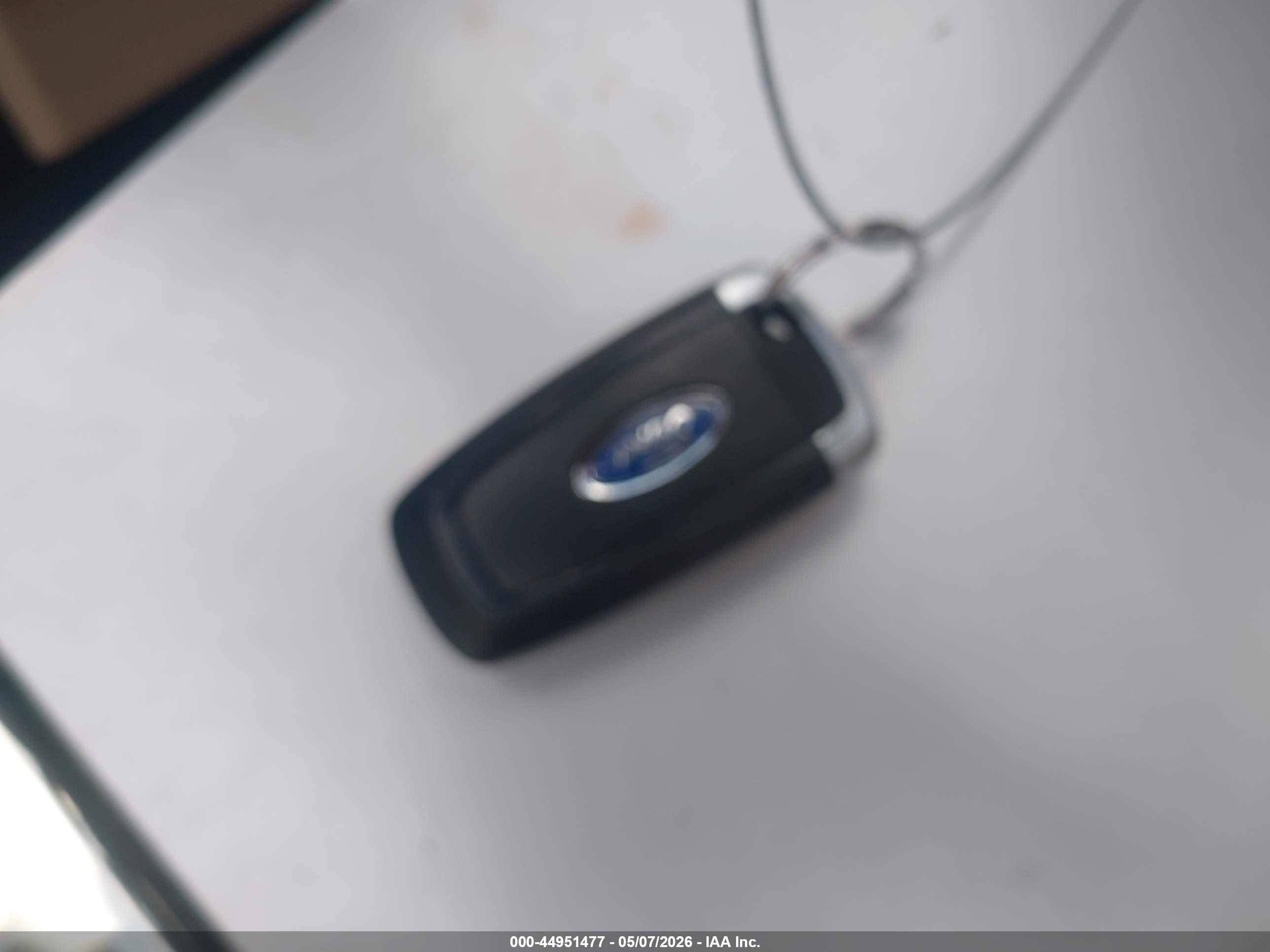 FORD ESCAPE image 11