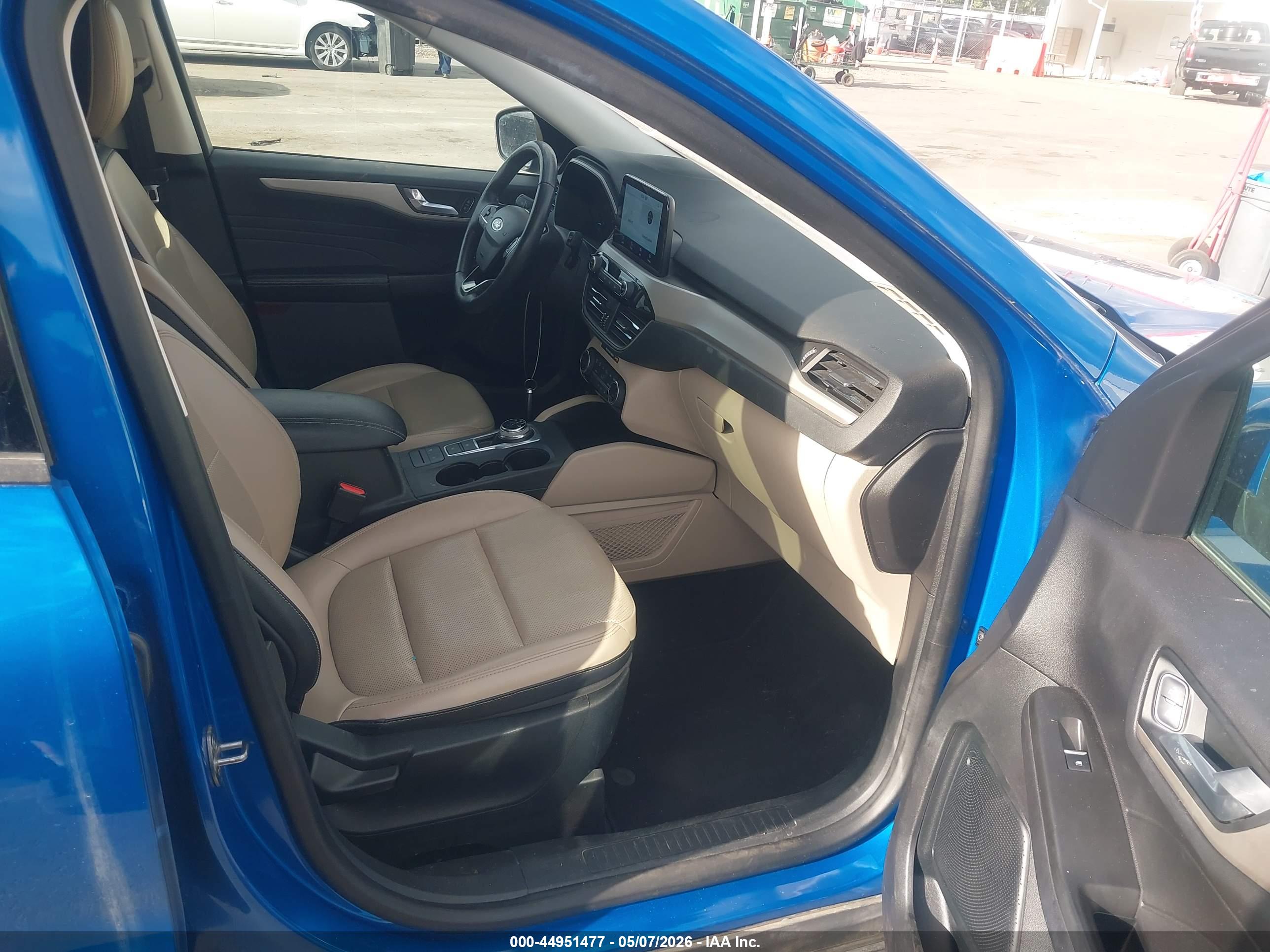 FORD ESCAPE image 5