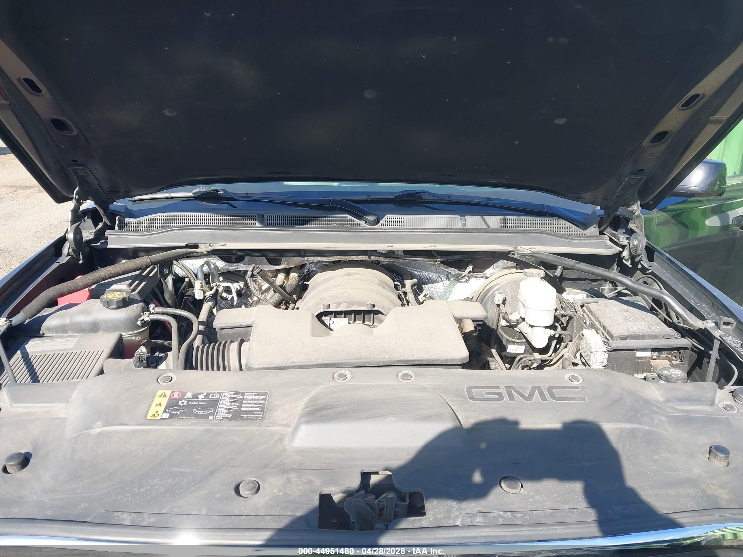 GMC YUKON image 10