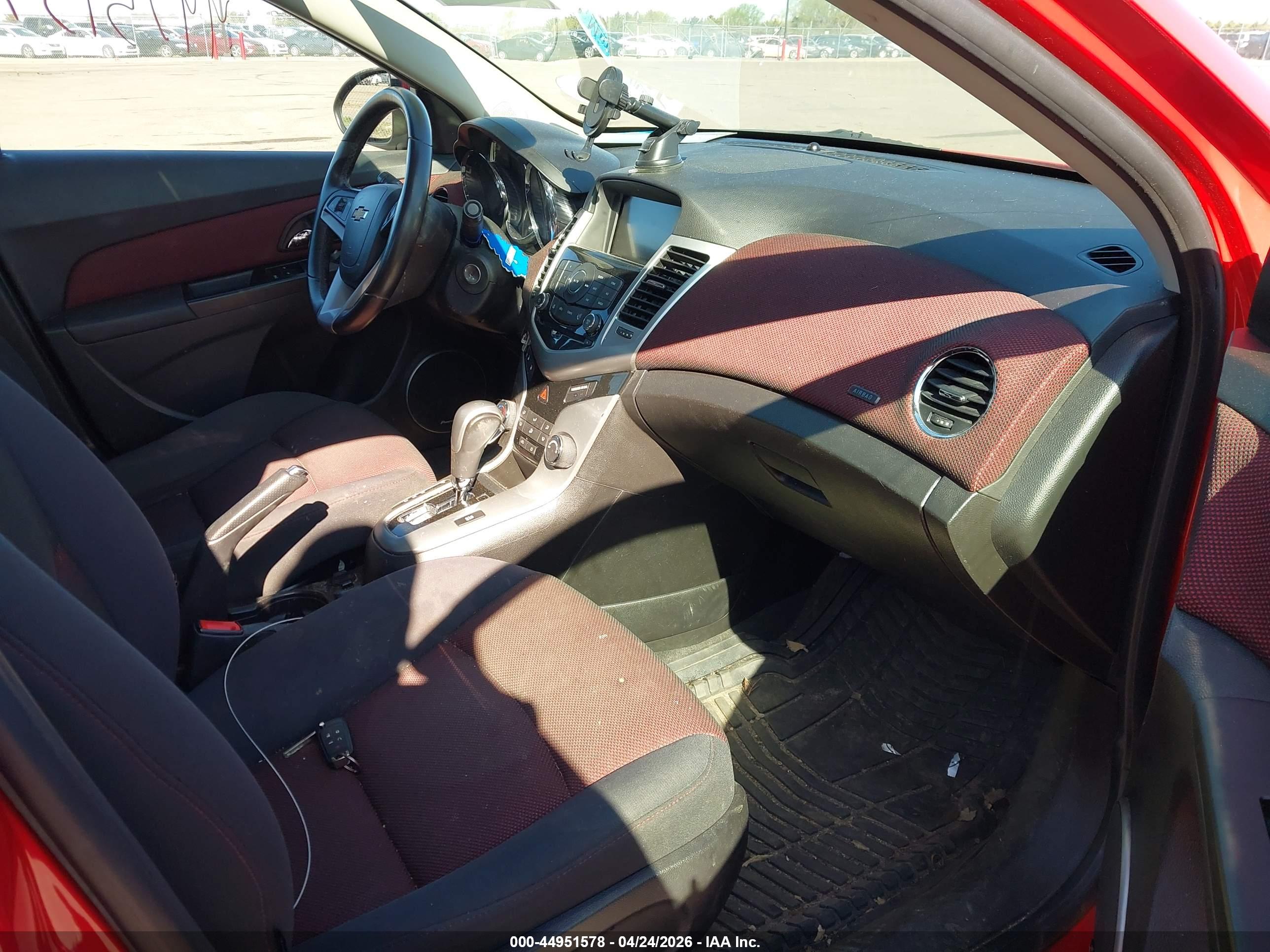 CHEVROLET CRUZE image 5