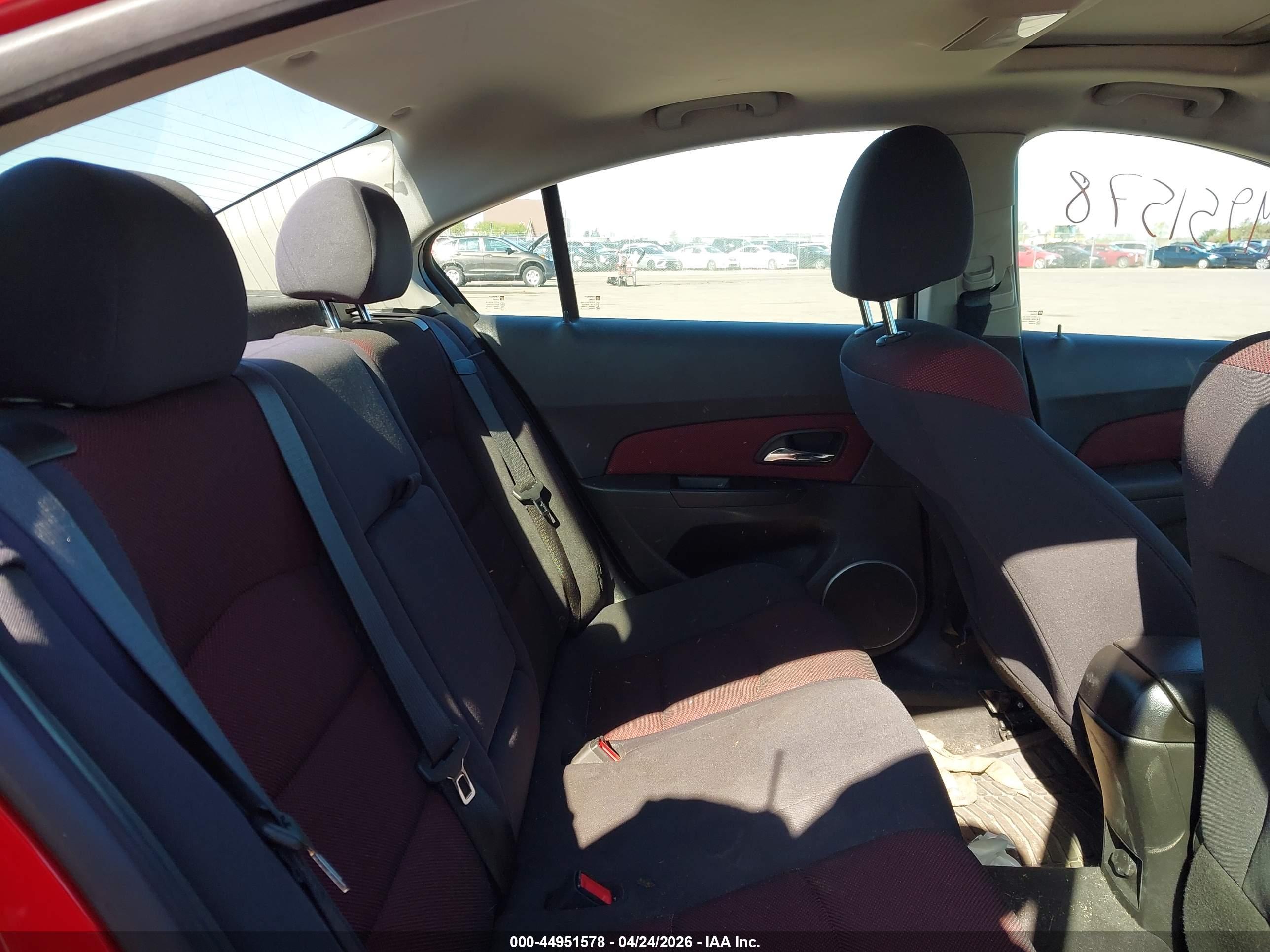 CHEVROLET CRUZE image 8