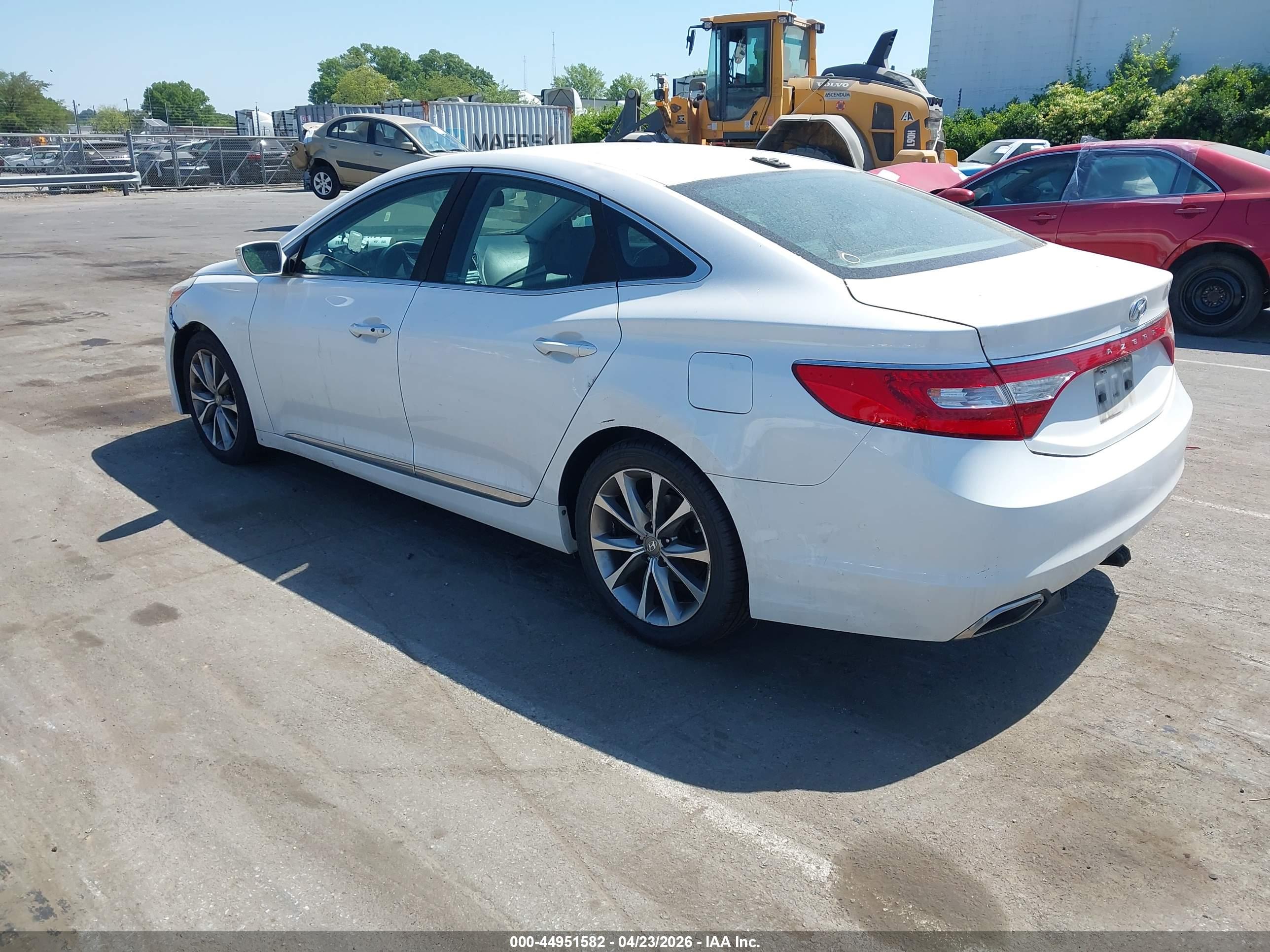 HYUNDAI AZERA image 3