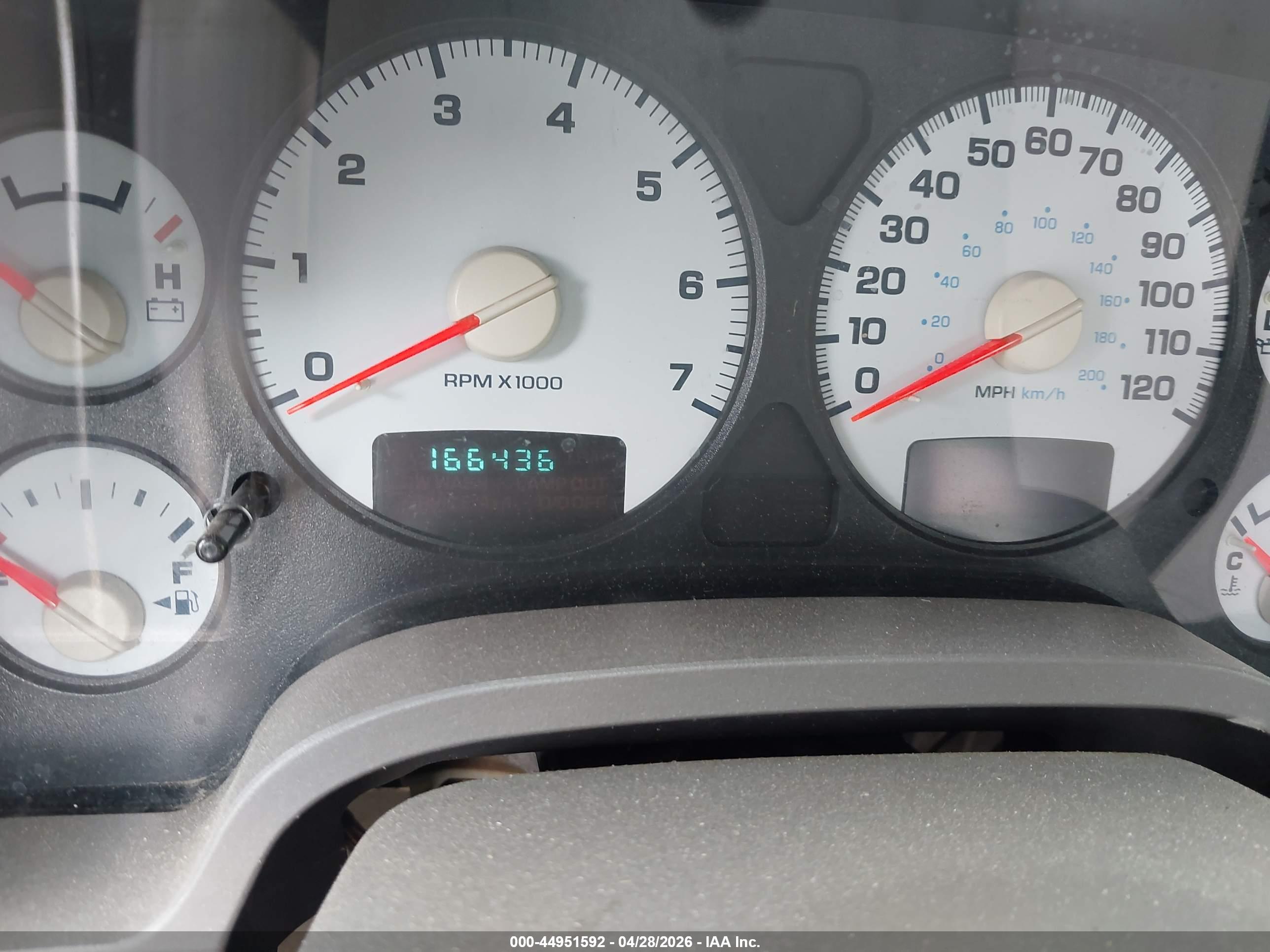 DODGE RAM image 7
