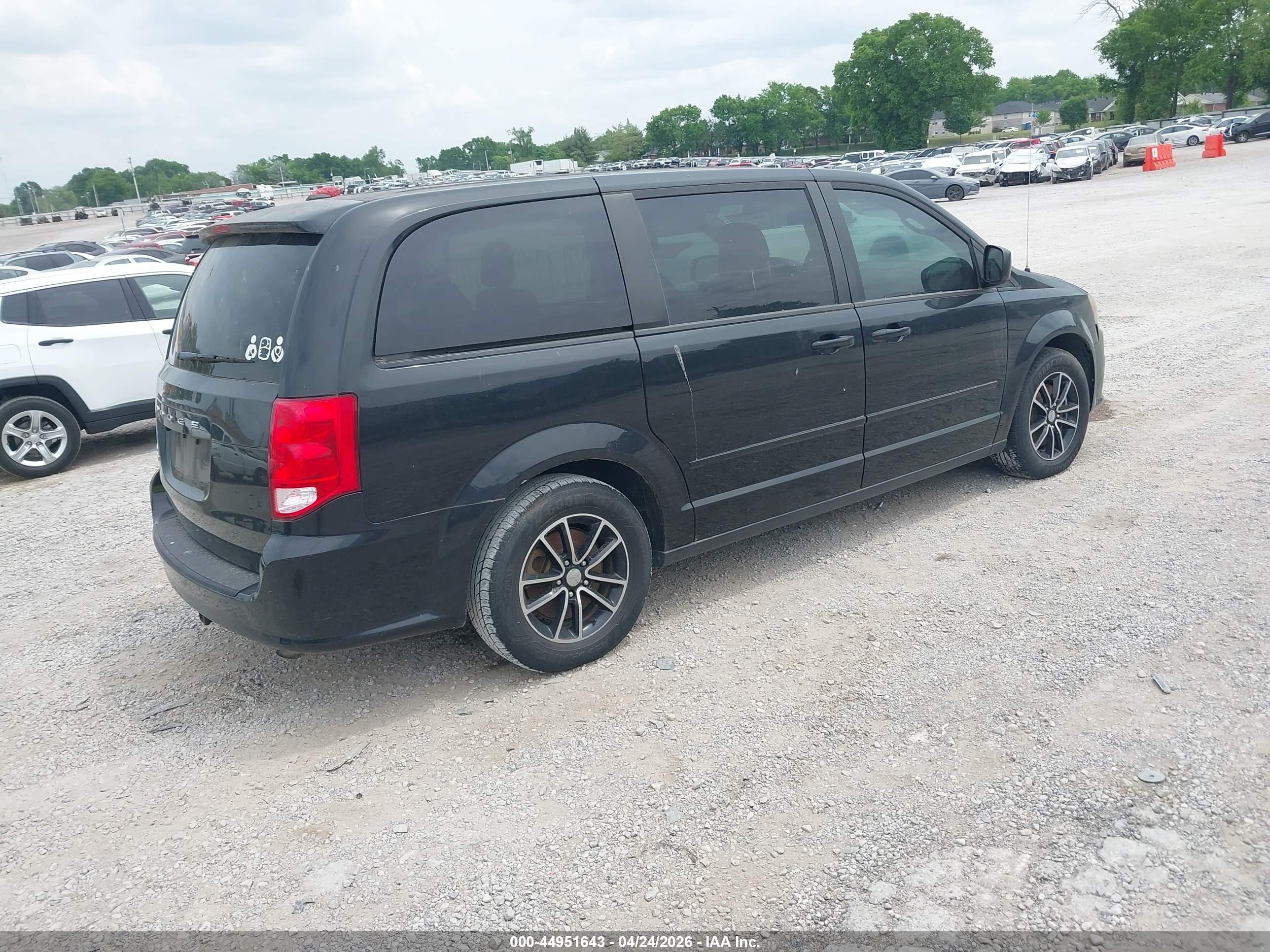 DODGE GRAND image 4