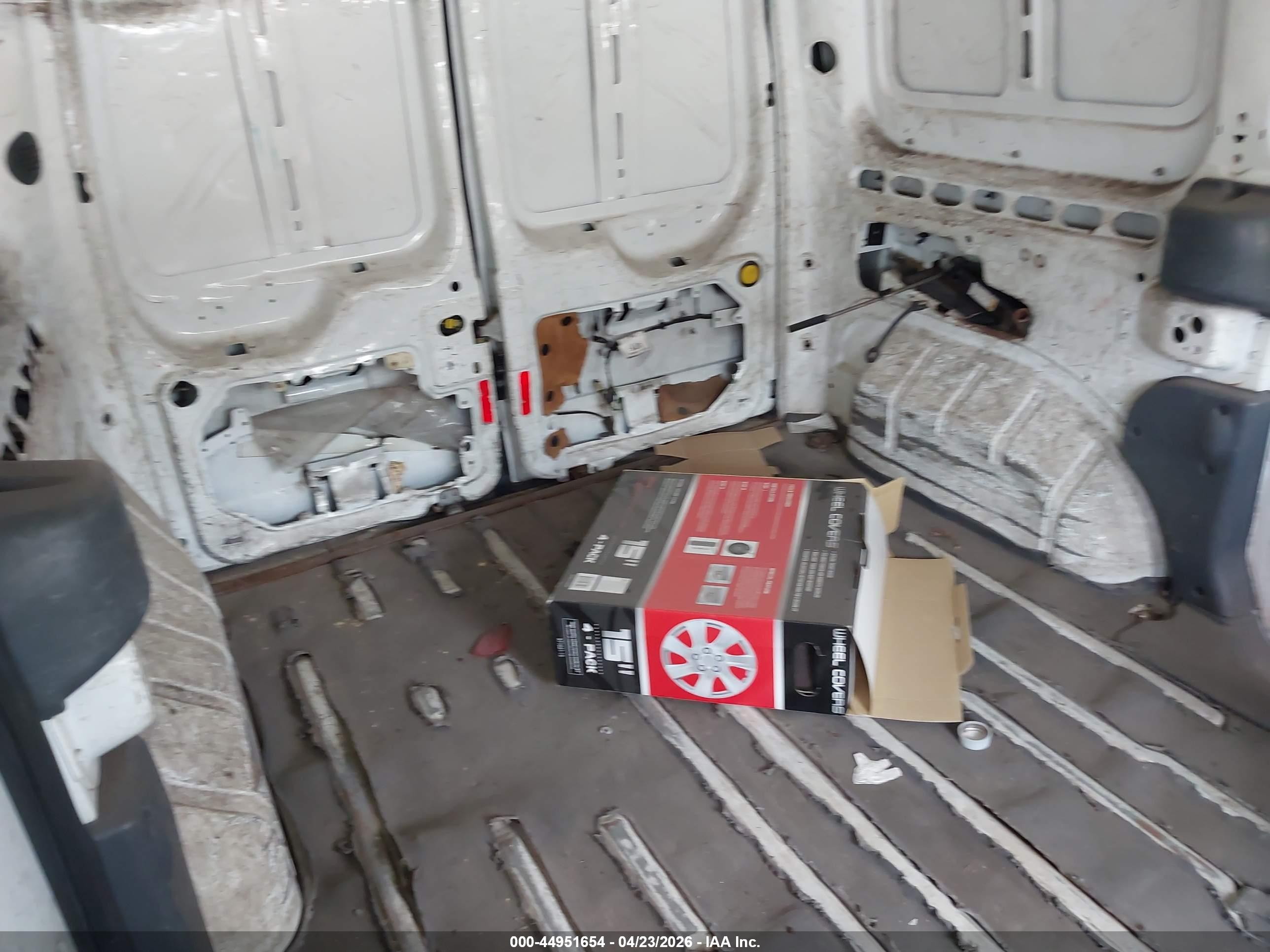 FORD TRANSIT image 8
