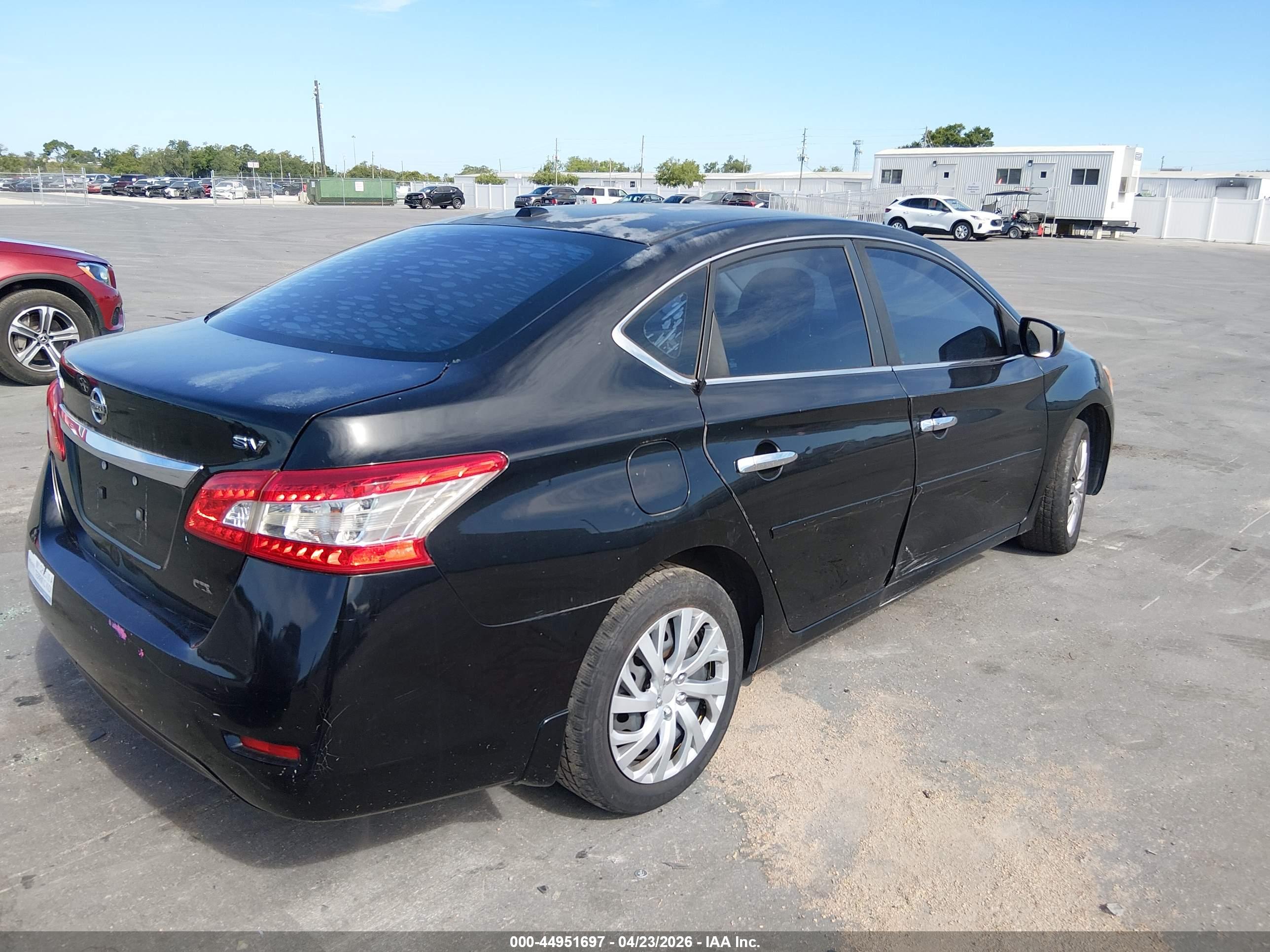 NISSAN SENTRA image 4