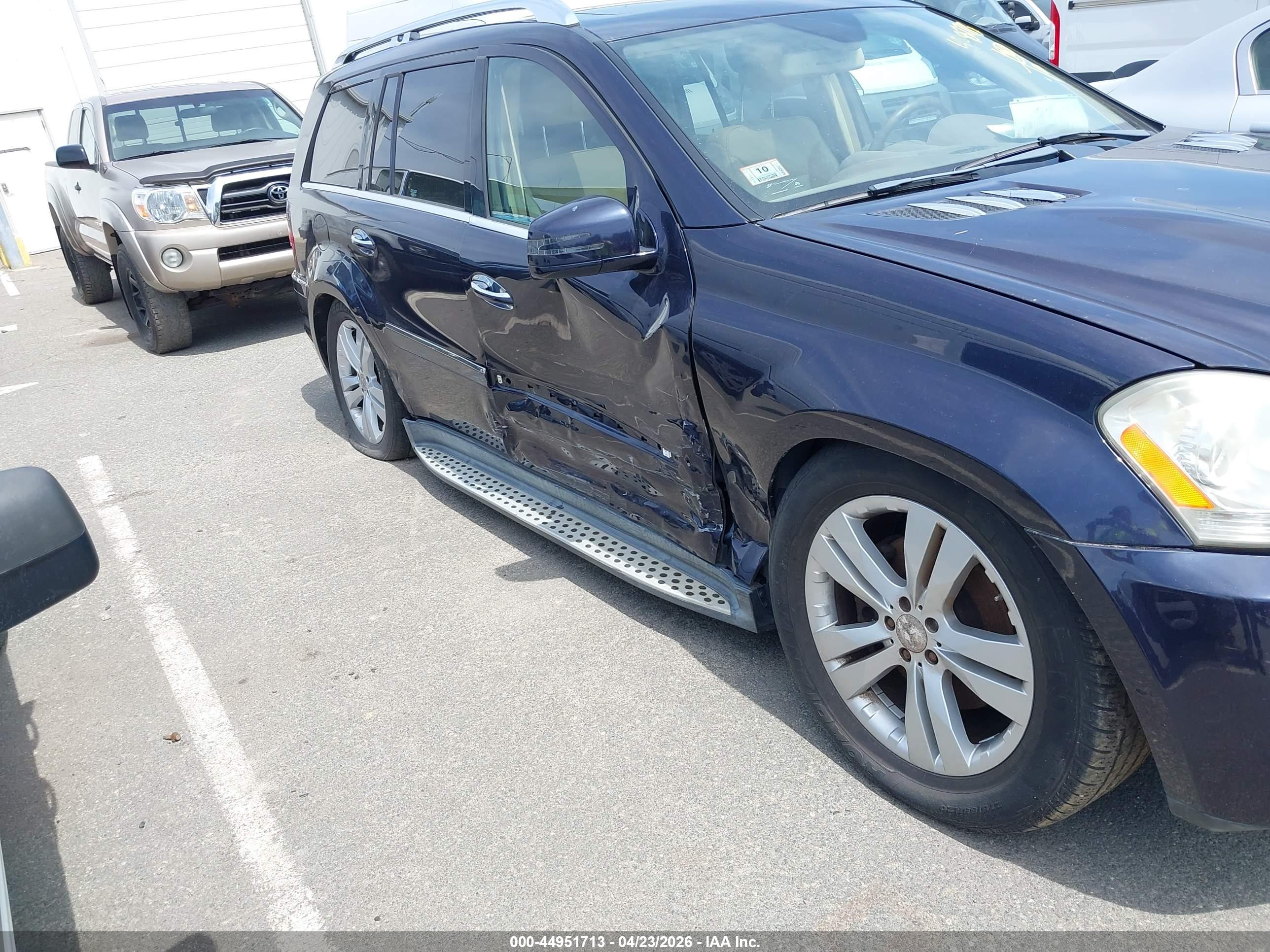 MERCEDES-BENZ GL image 6