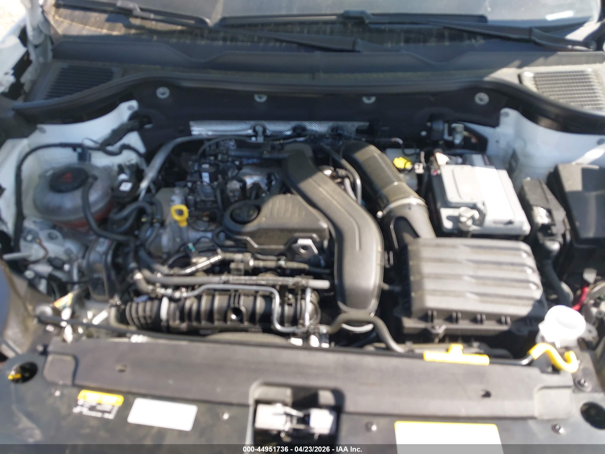 VOLKSWAGEN TAOS image 10