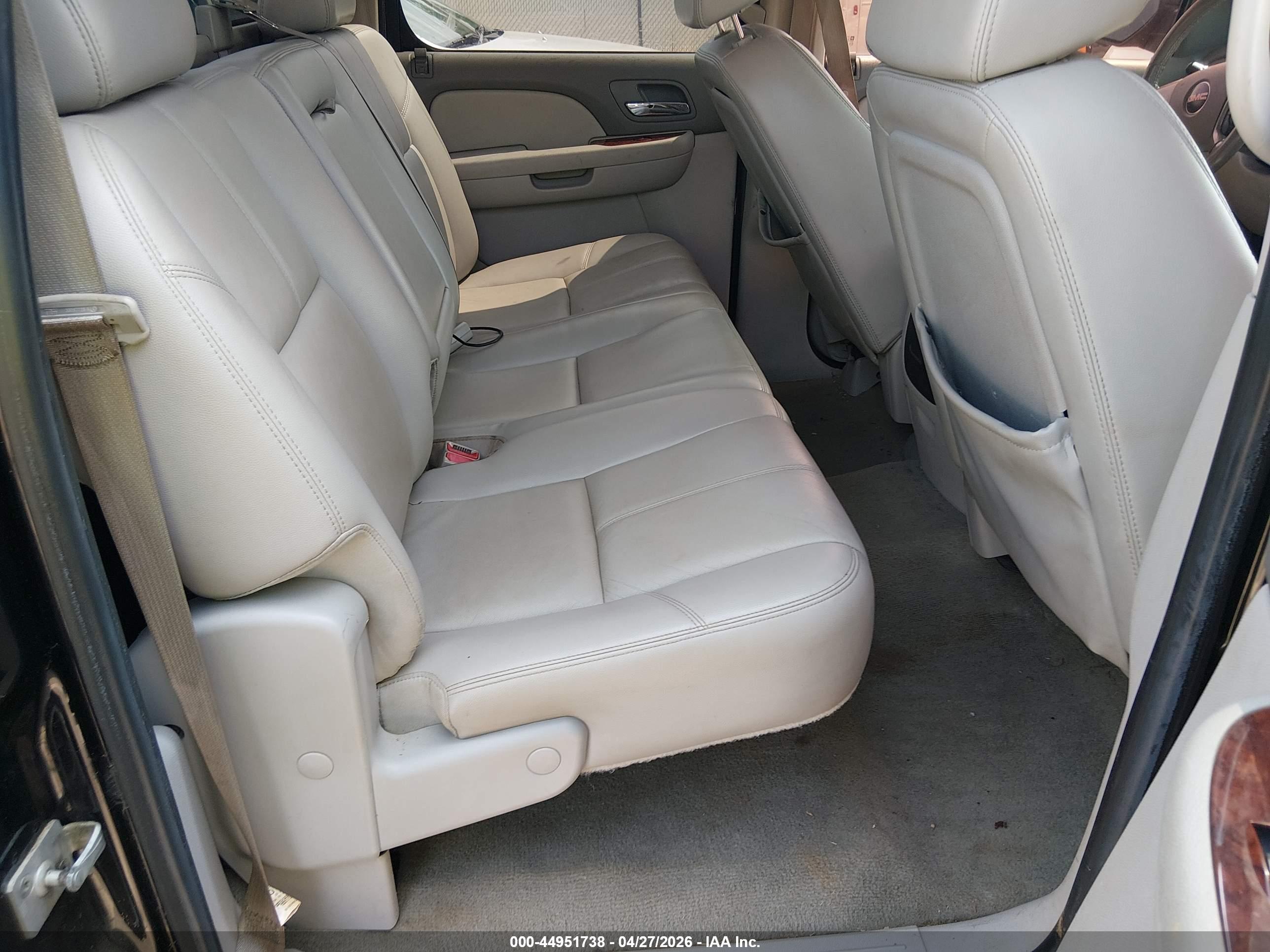 GMC SIERRA image 8