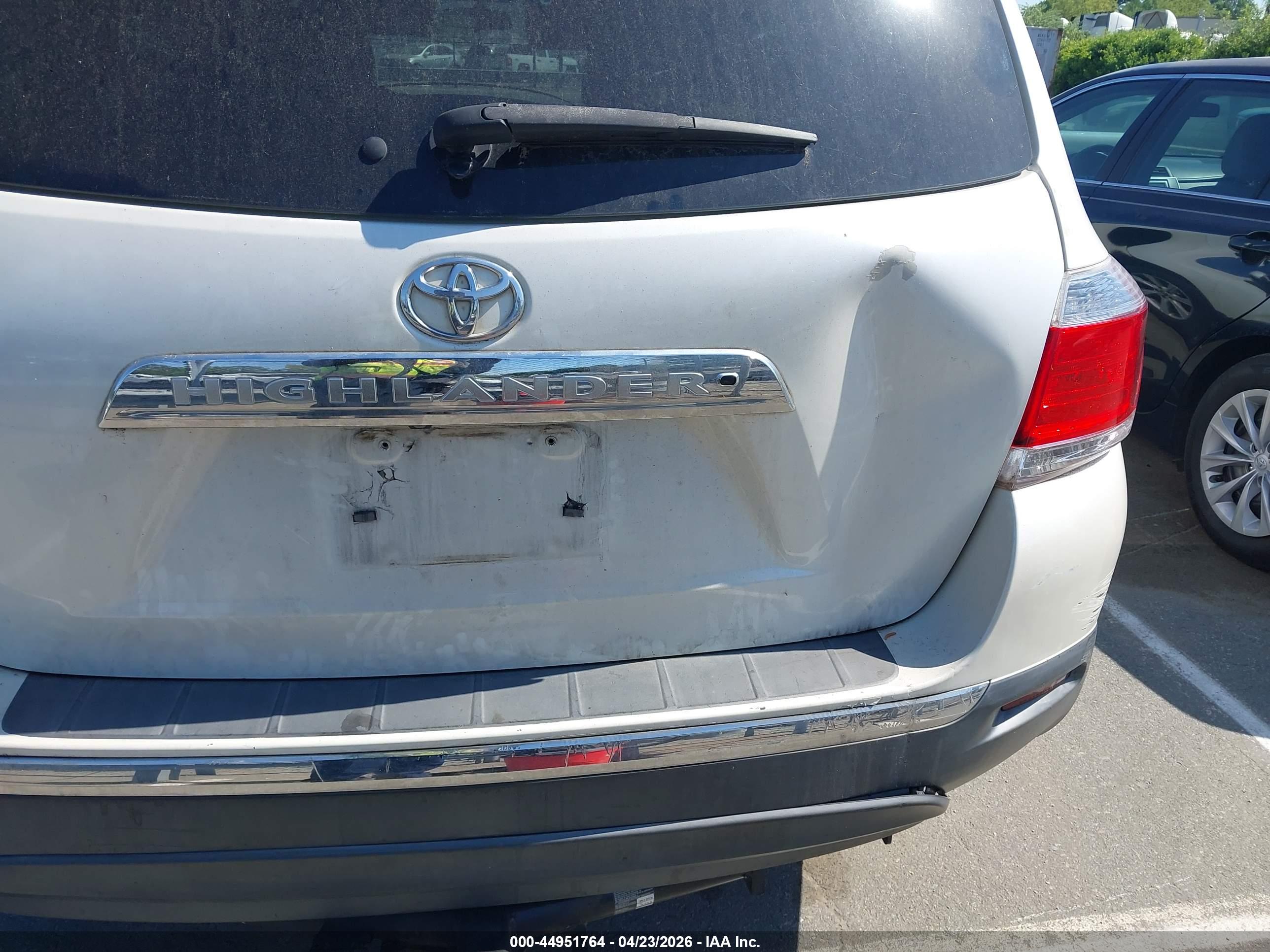 TOYOTA HIGHLANDER image 6