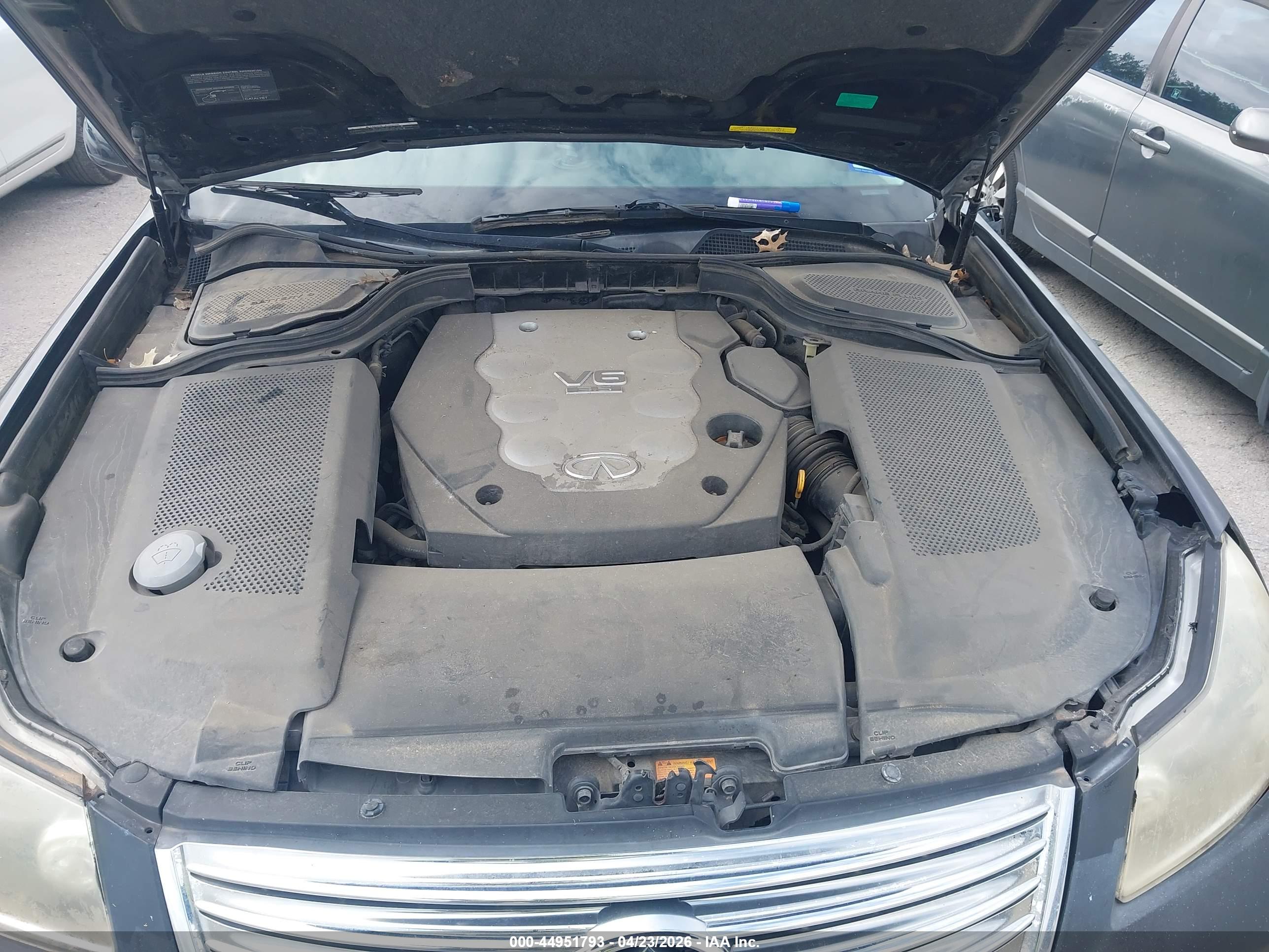 INFINITI M35 image 10