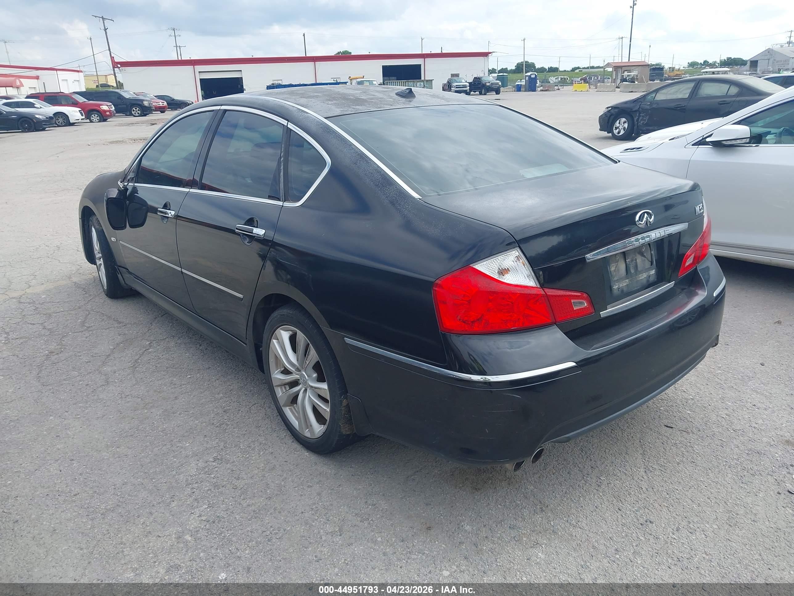 INFINITI M35 image 3