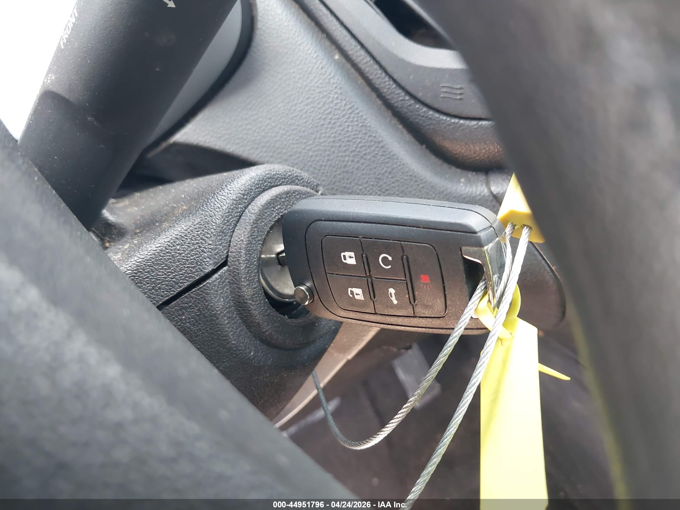 CHEVROLET EQUINOX image 11