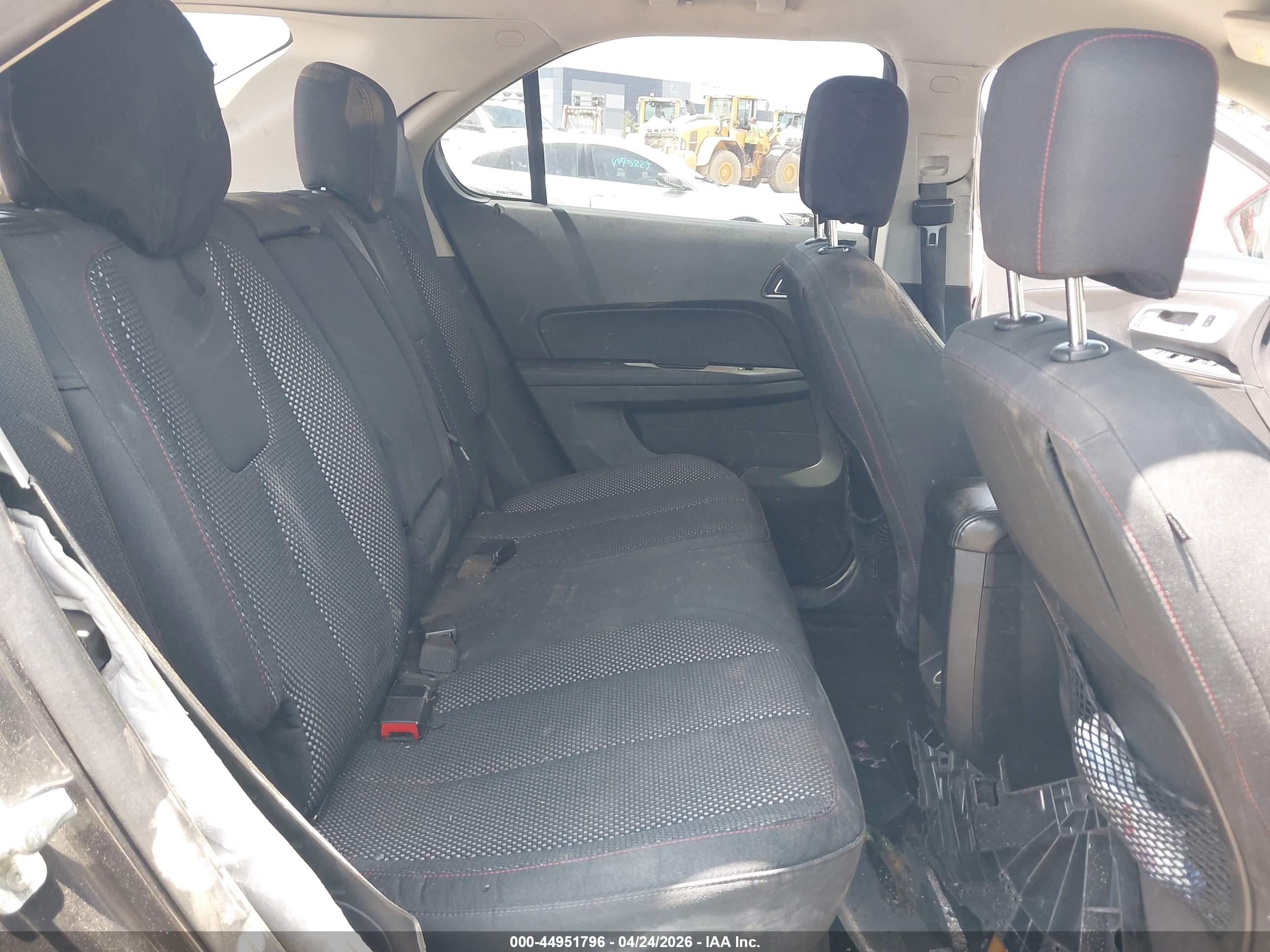 CHEVROLET EQUINOX image 8