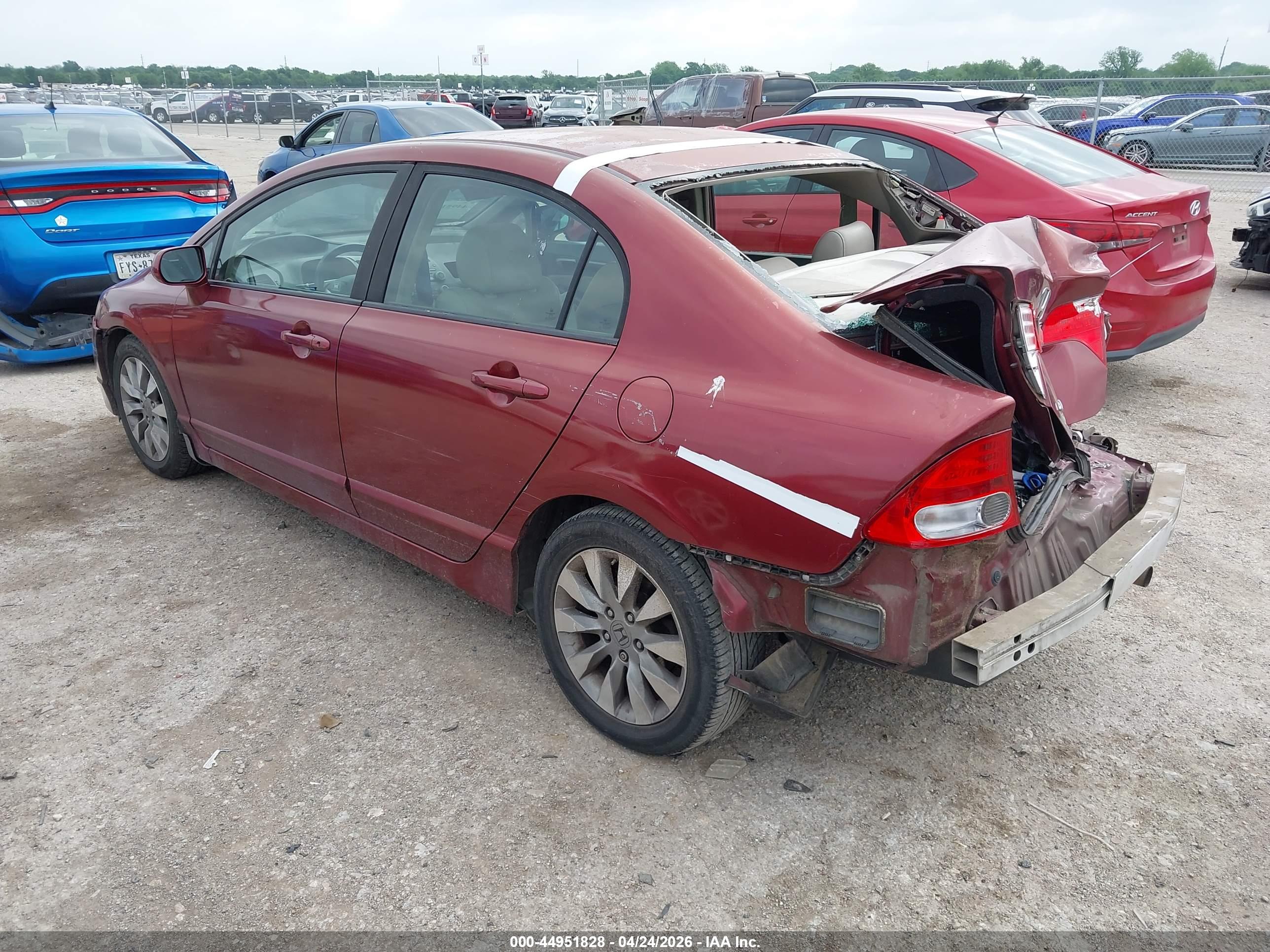 HONDA CIVIC image 3