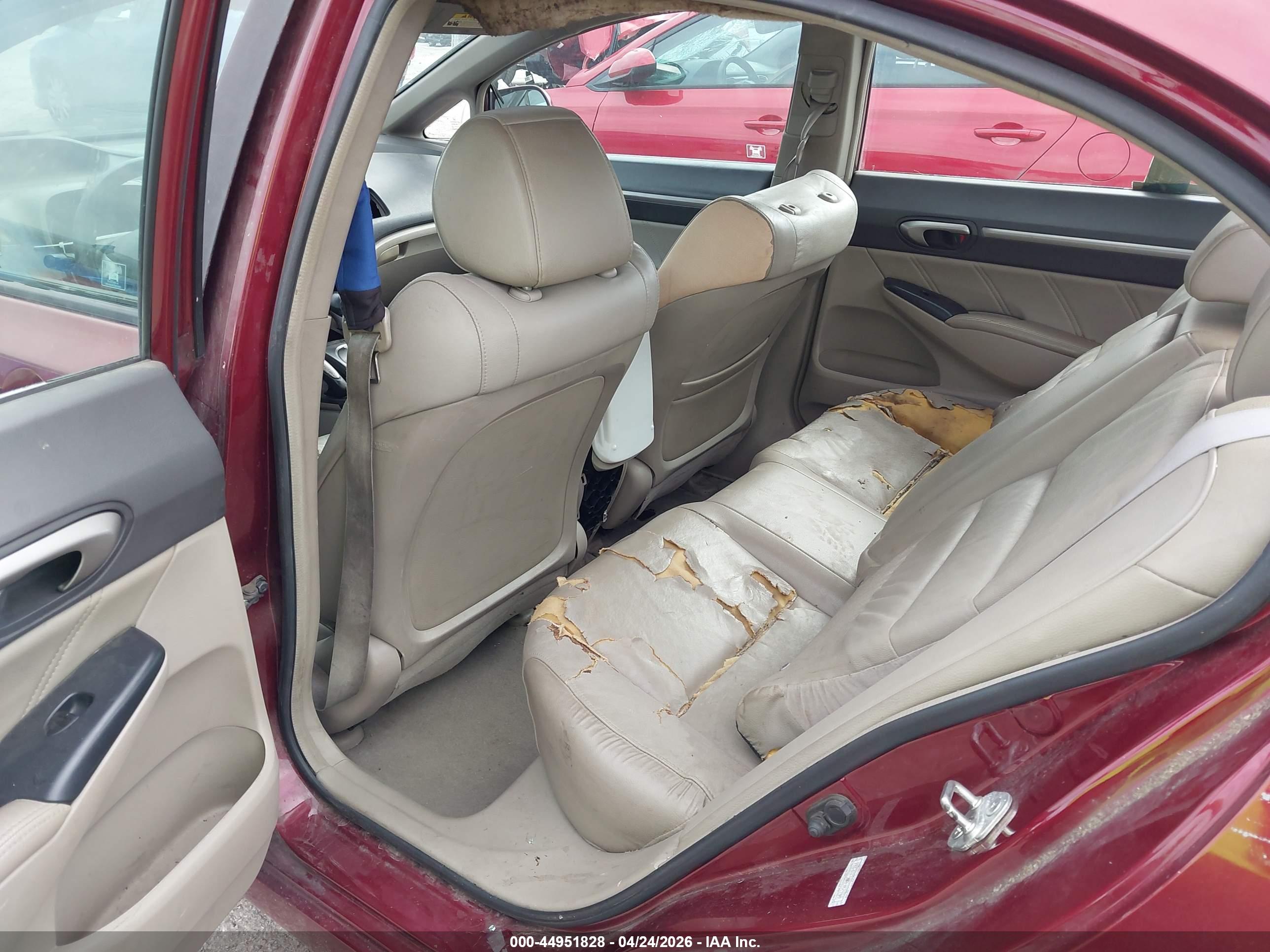 HONDA CIVIC image 8