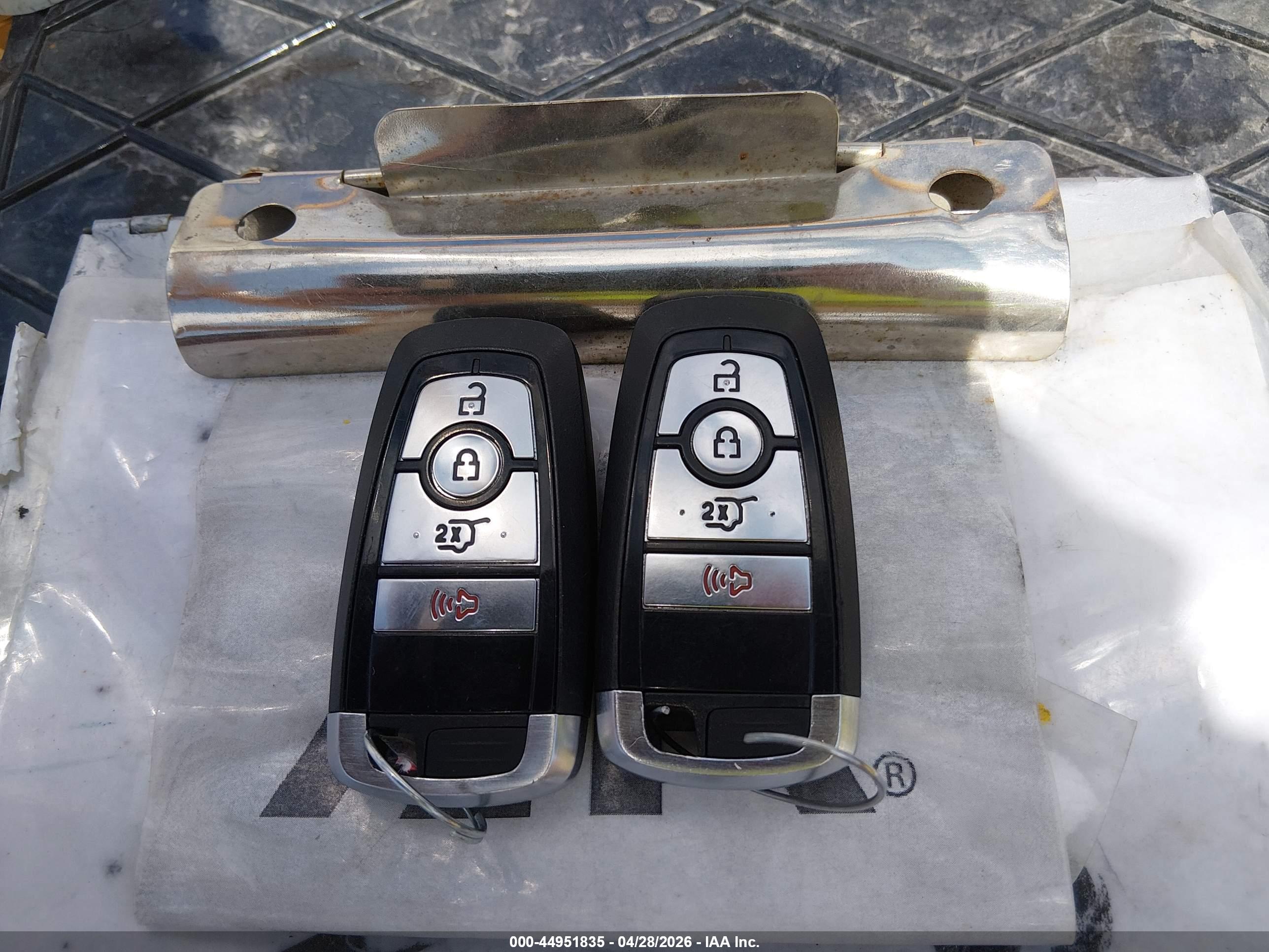 FORD EXPEDITION image 11