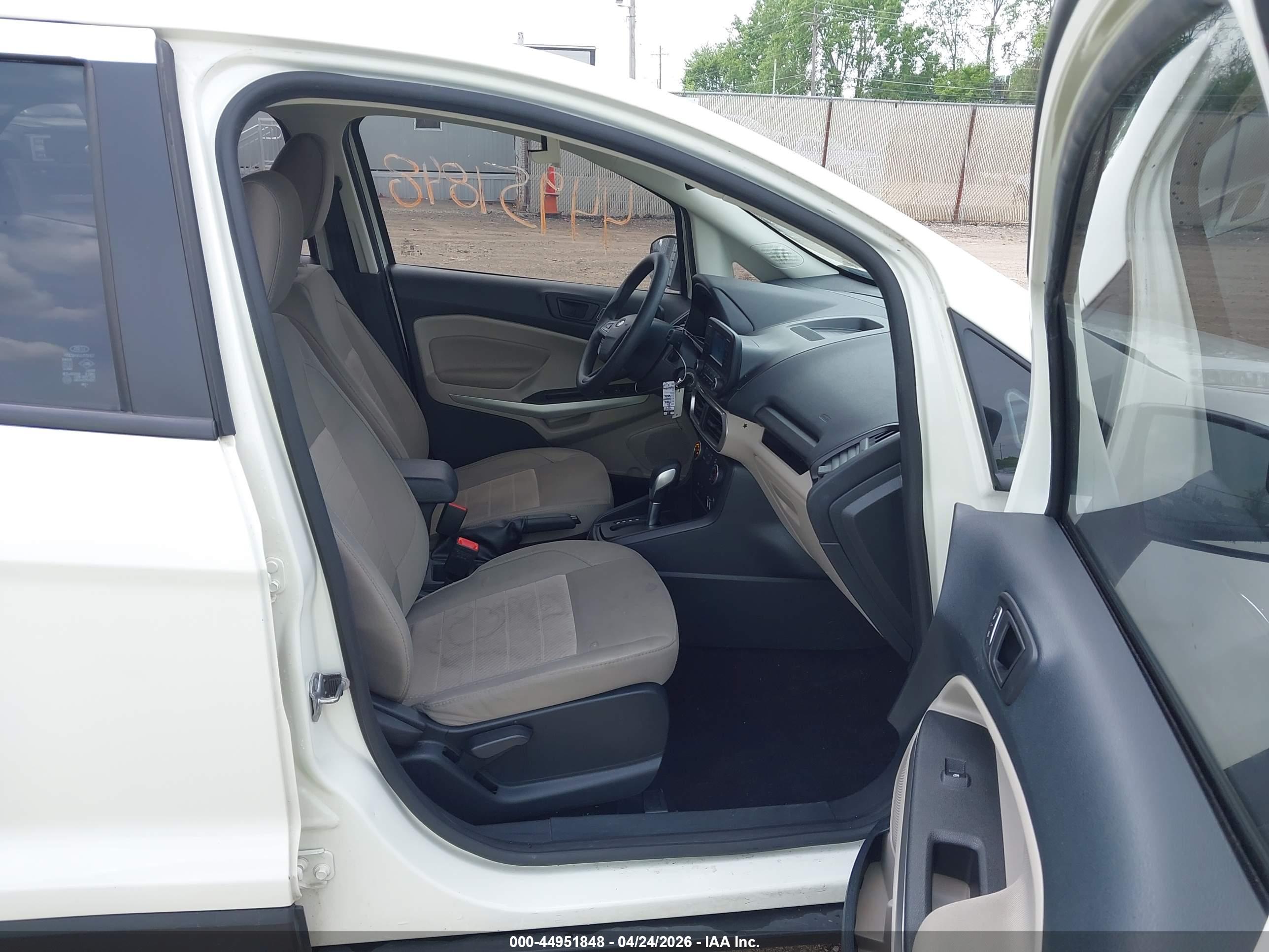 FORD ECOSPORT image 5