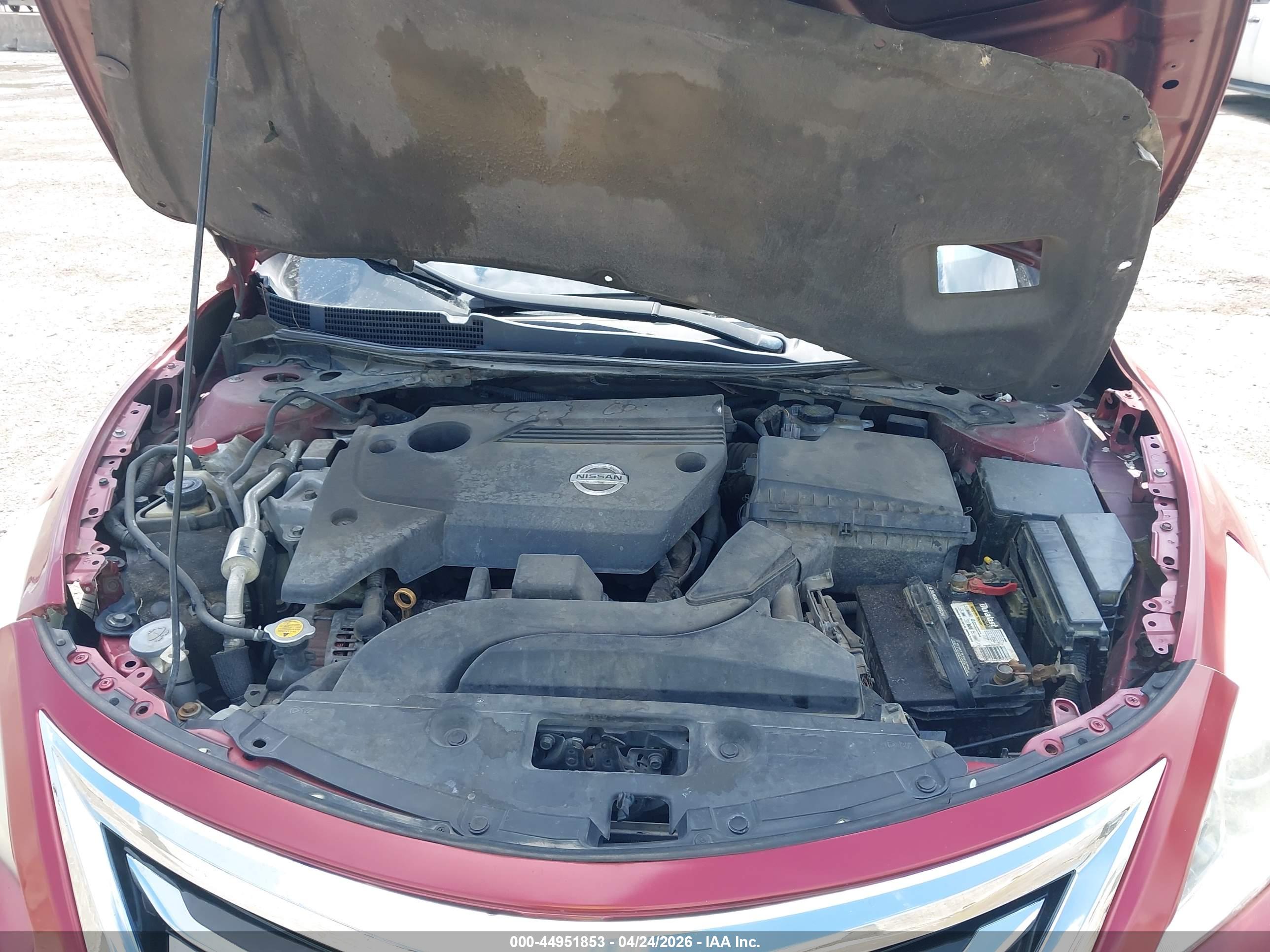 NISSAN ALTIMA image 10