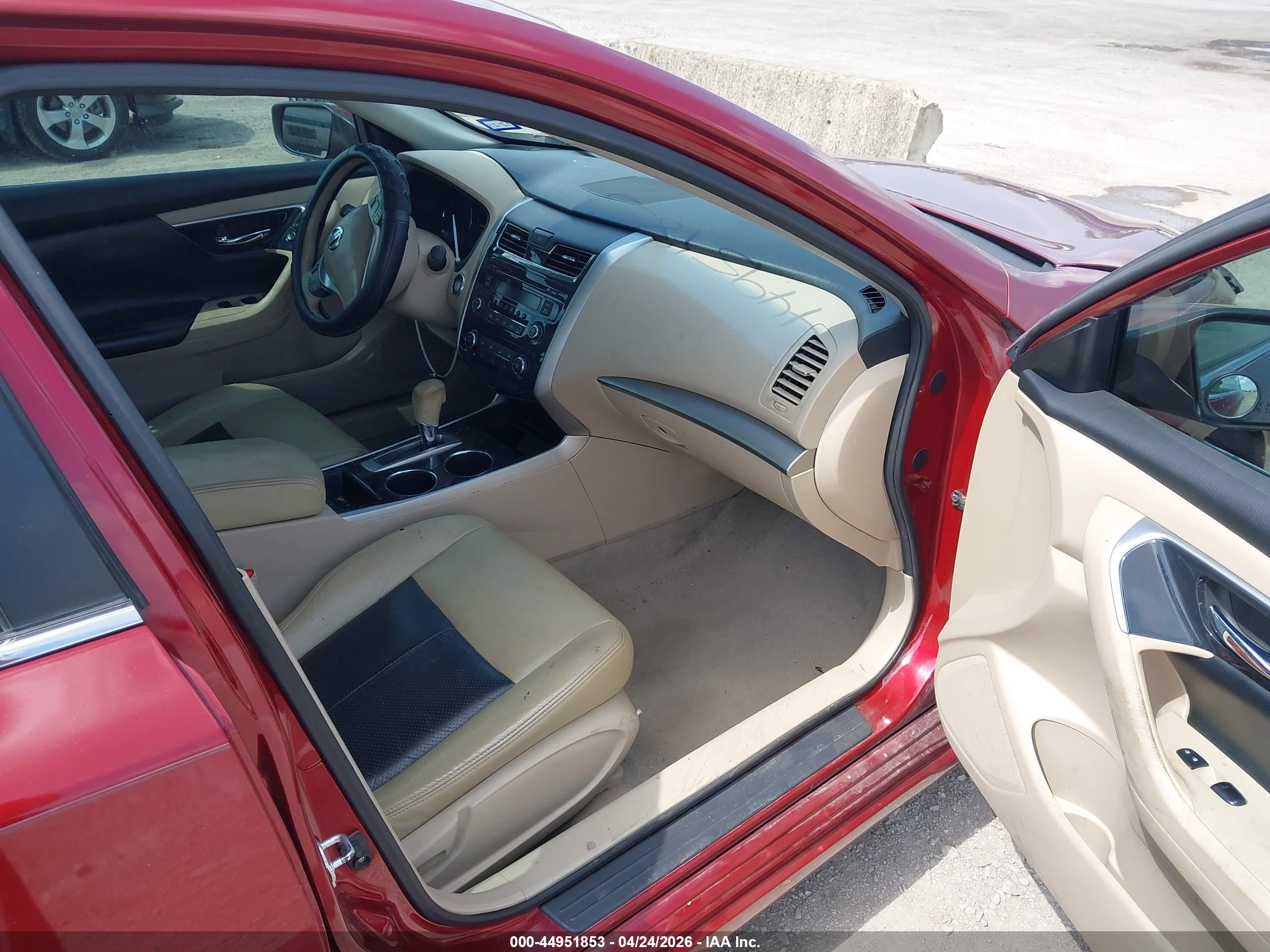 NISSAN ALTIMA image 5