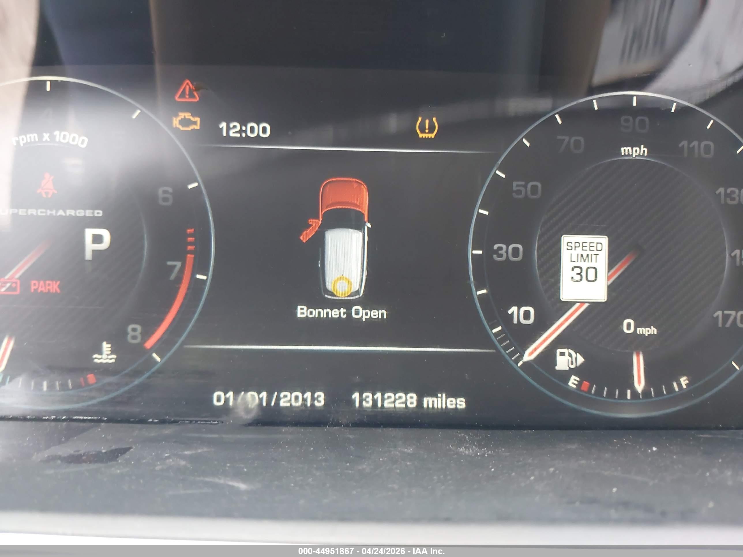 LAND ROVER image 7