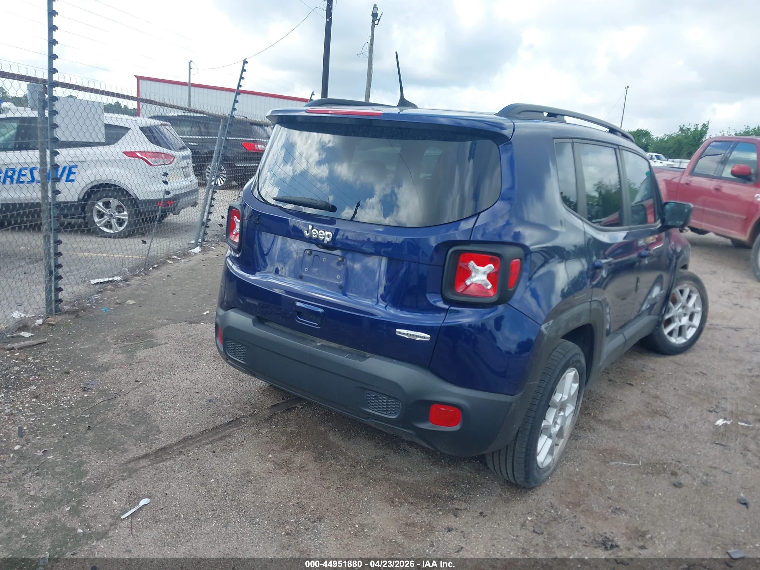 JEEP RENEGADE image 4