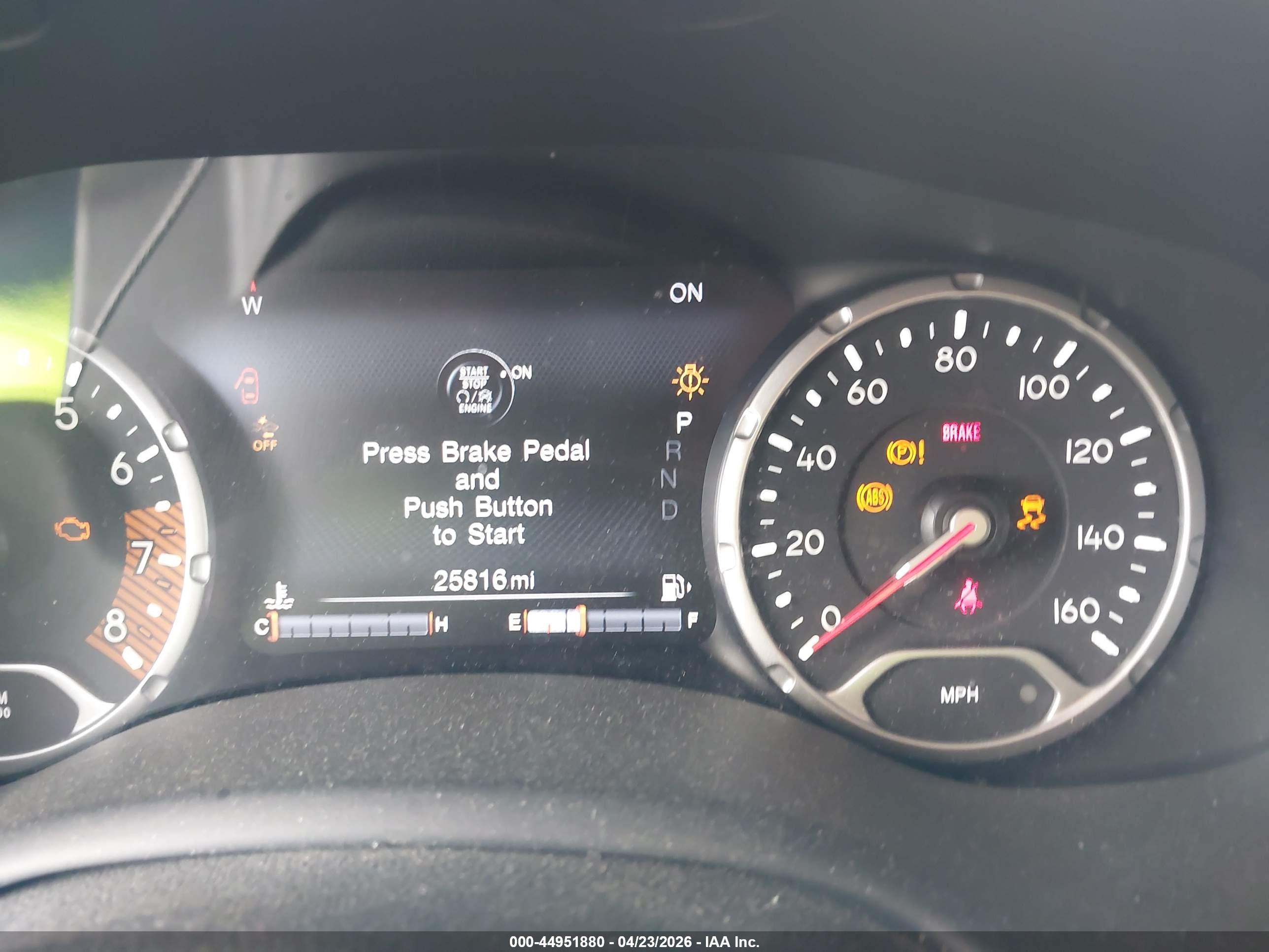 JEEP RENEGADE image 7