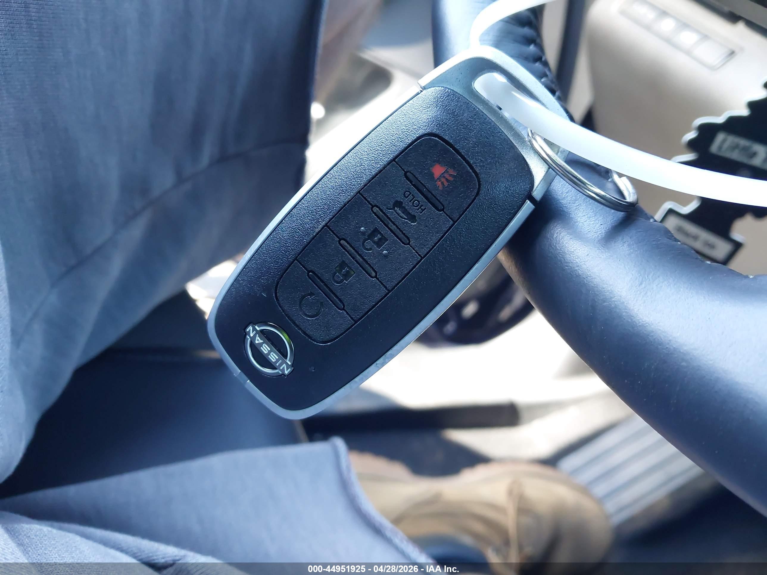 NISSAN PATHFINDER image 11