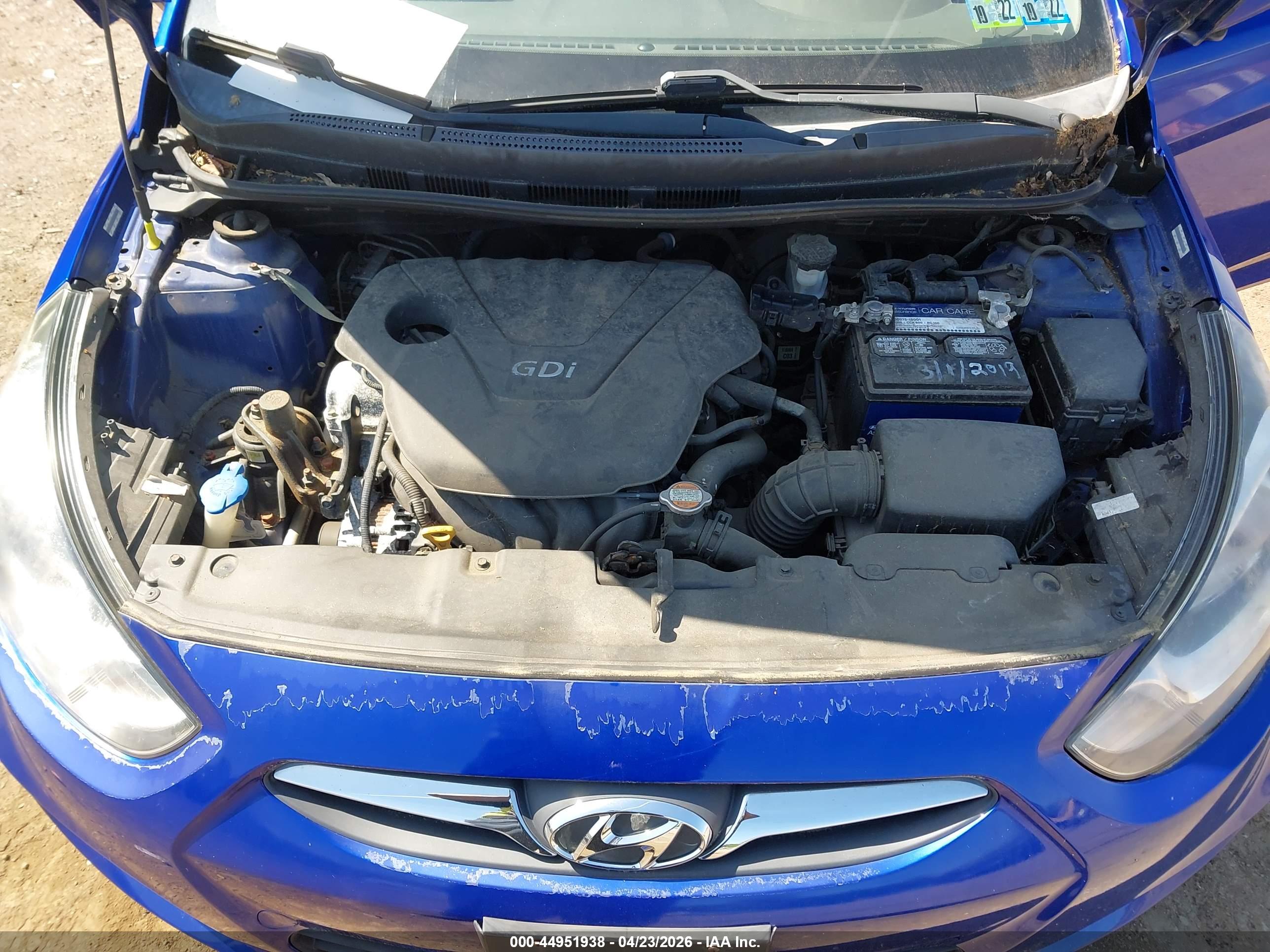 HYUNDAI ACCENT image 10