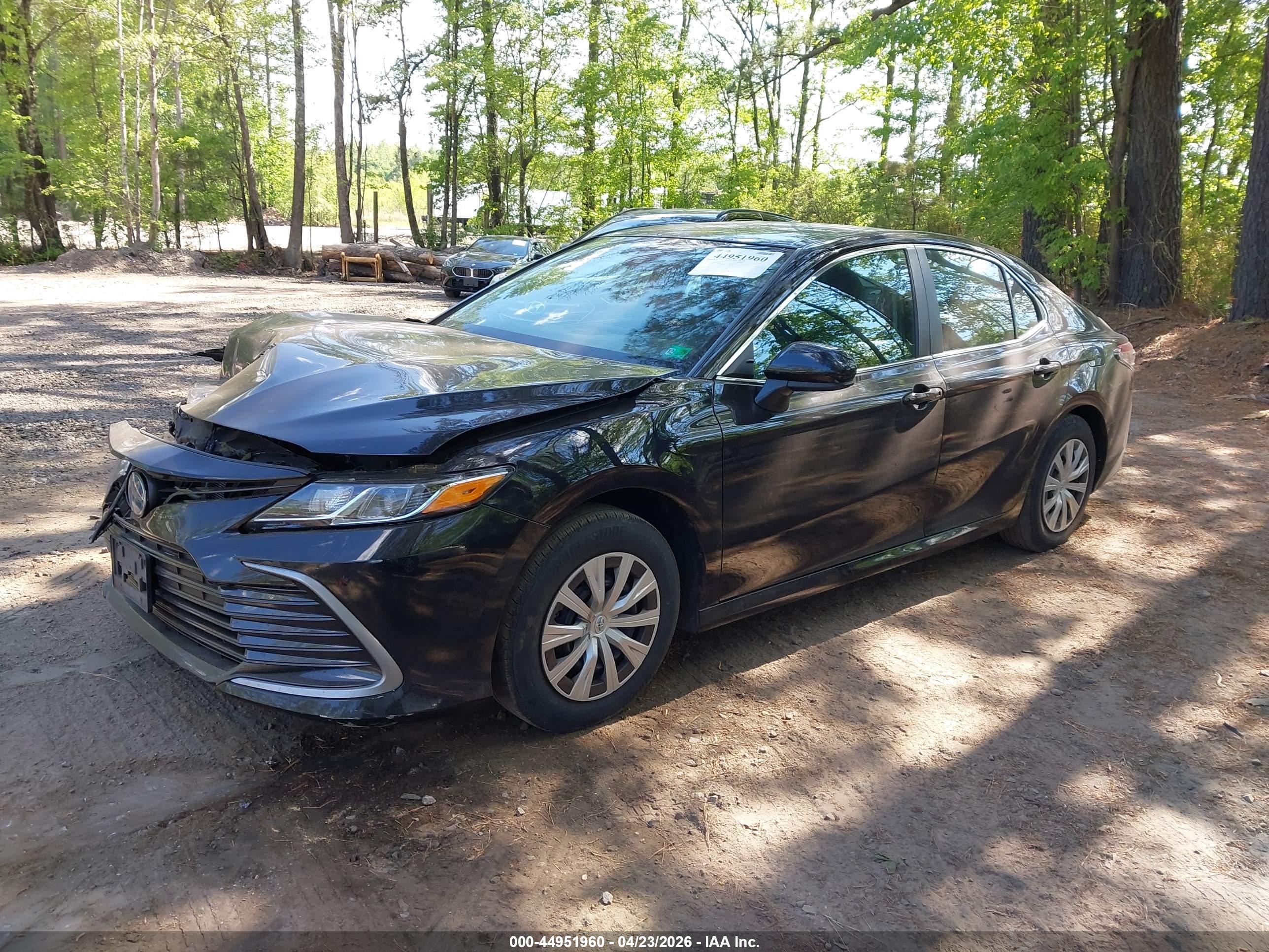 TOYOTA CAMRY image 2