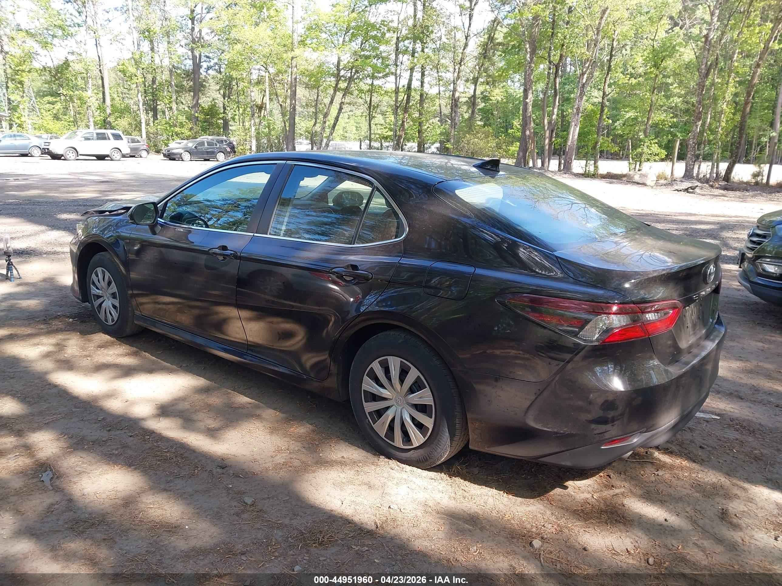 TOYOTA CAMRY image 3