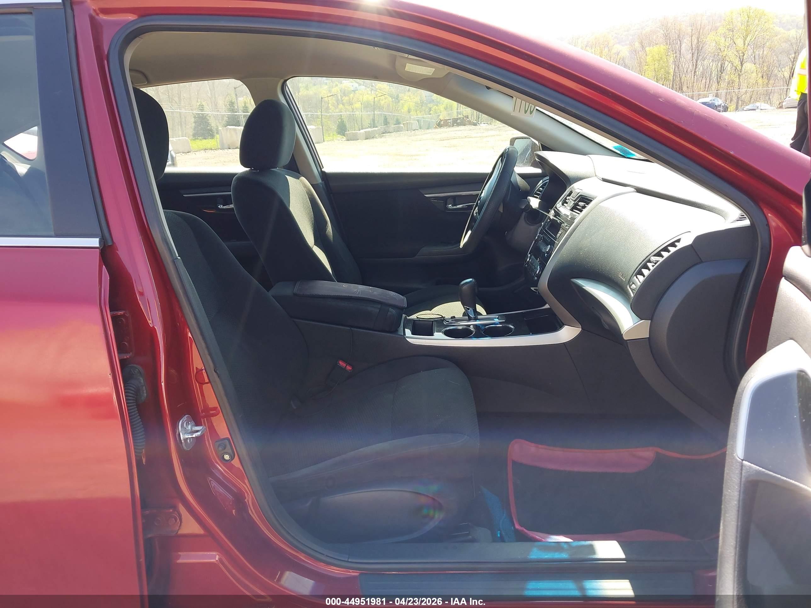 NISSAN ALTIMA image 5