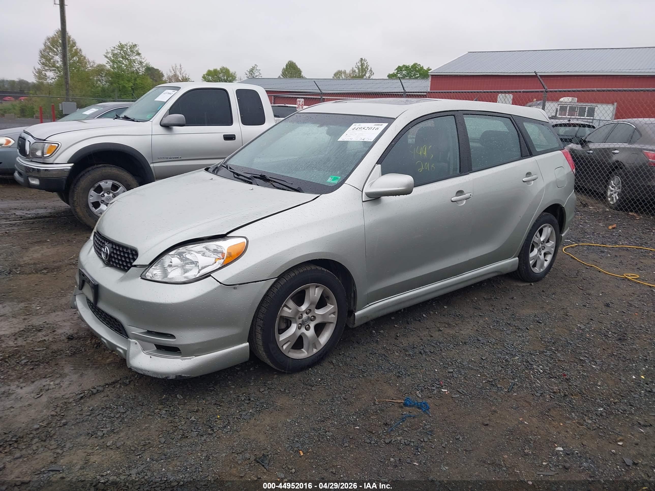 TOYOTA MATRIX image 2