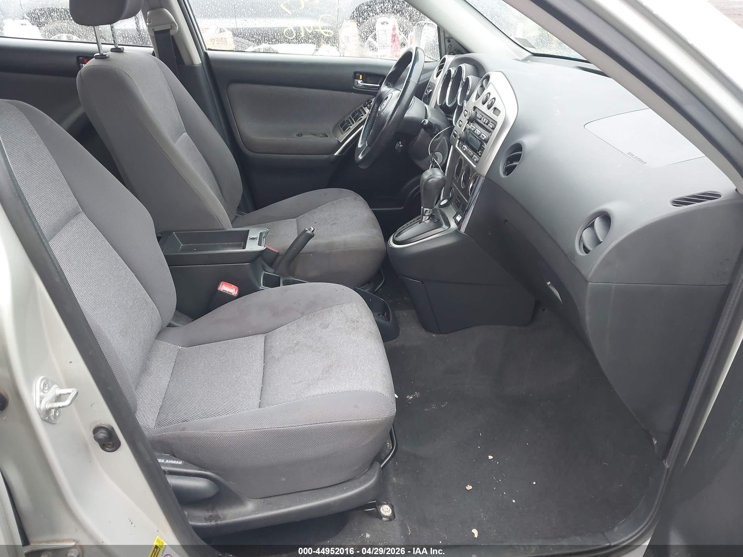 TOYOTA MATRIX image 5