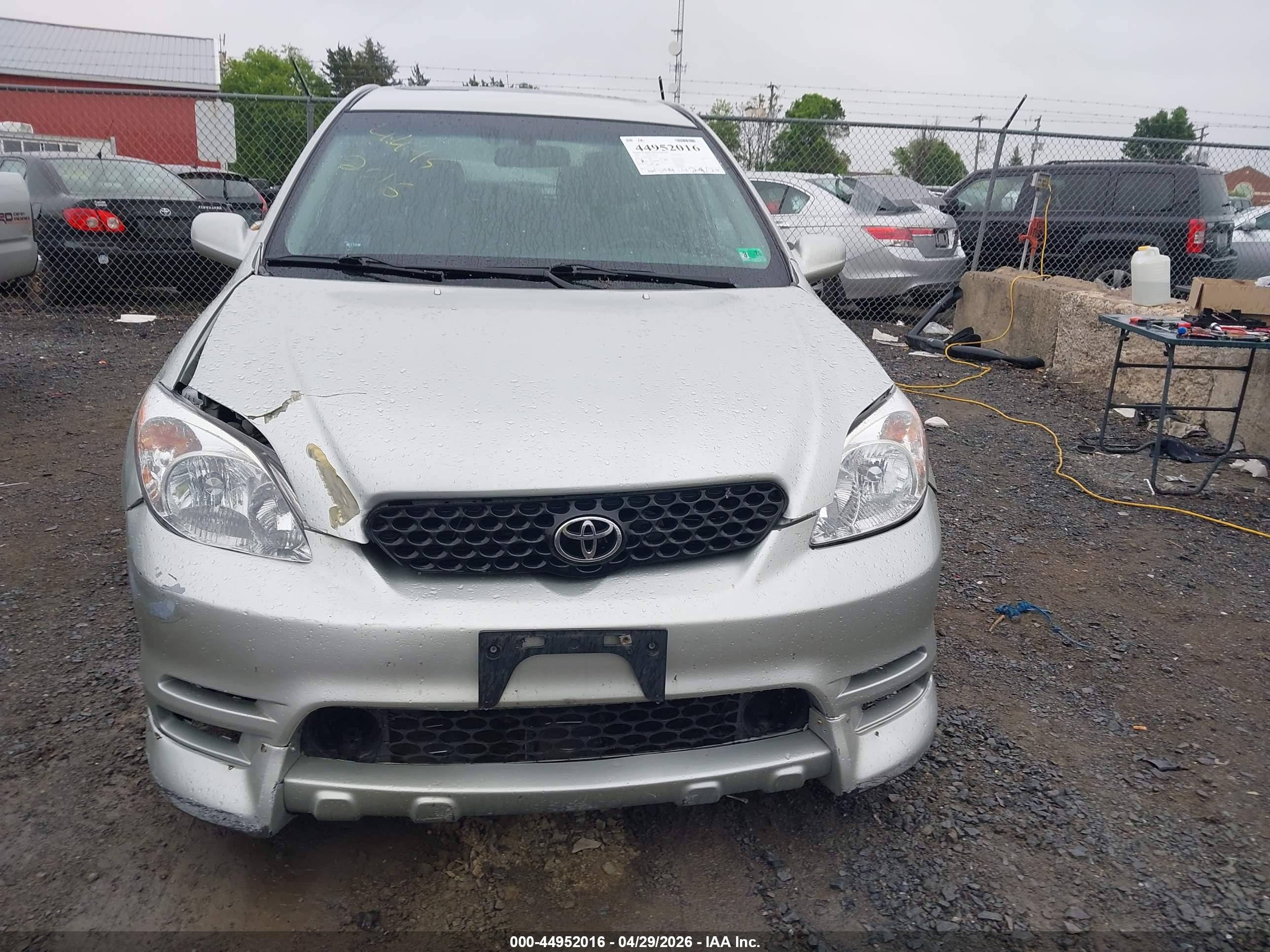 TOYOTA MATRIX image 6