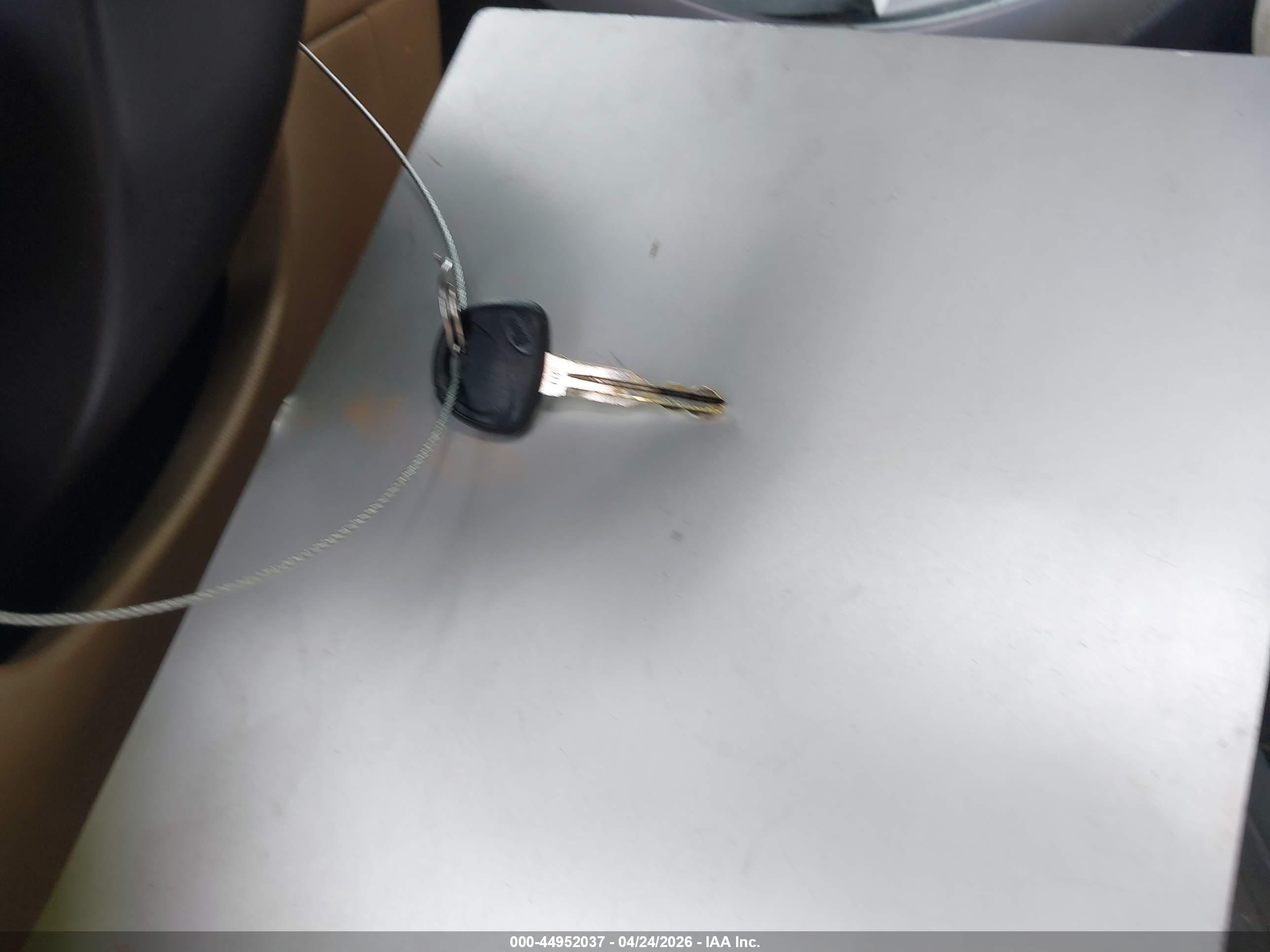 HYUNDAI ELANTRA image 11