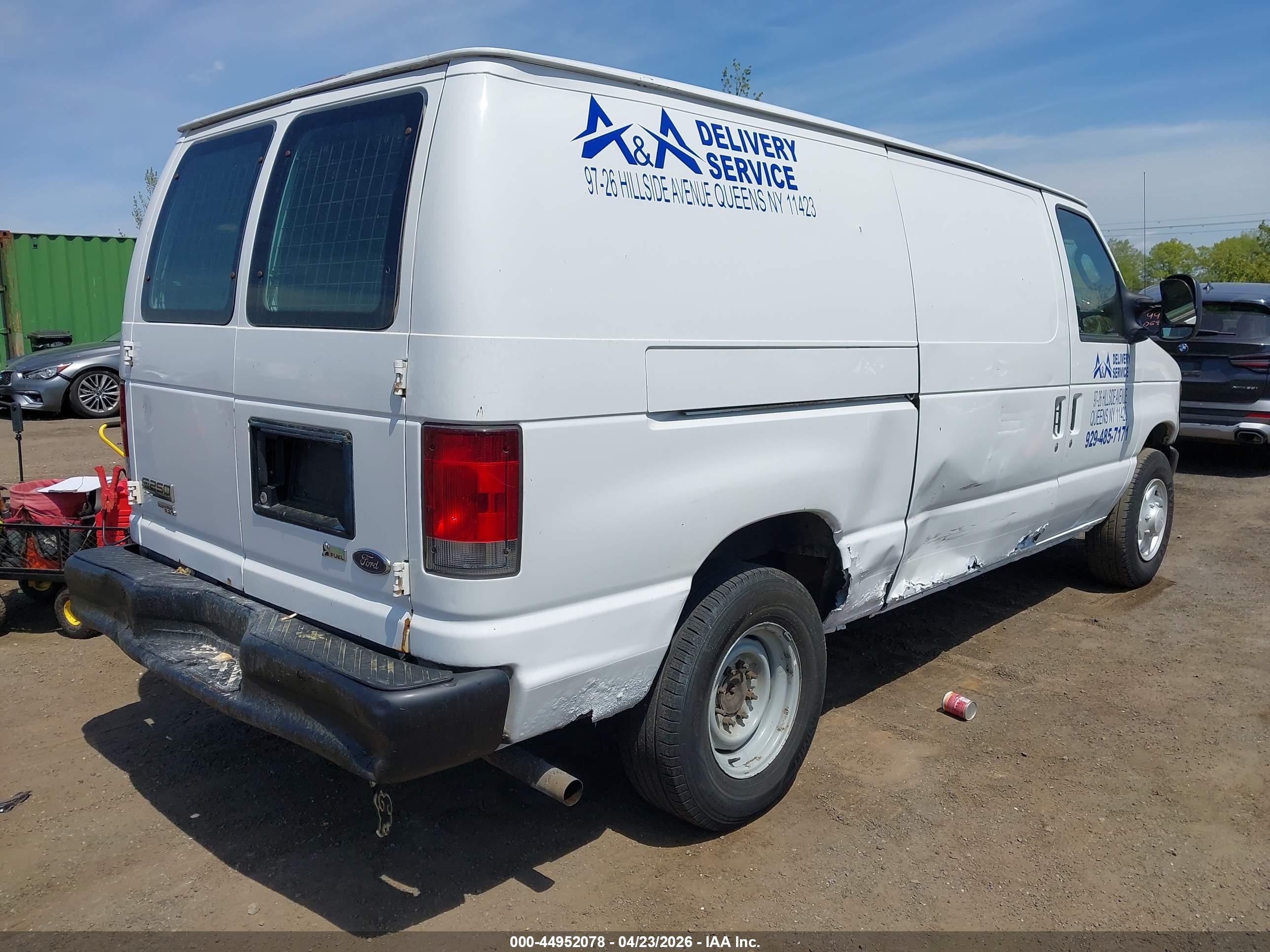 FORD E-250 image 4