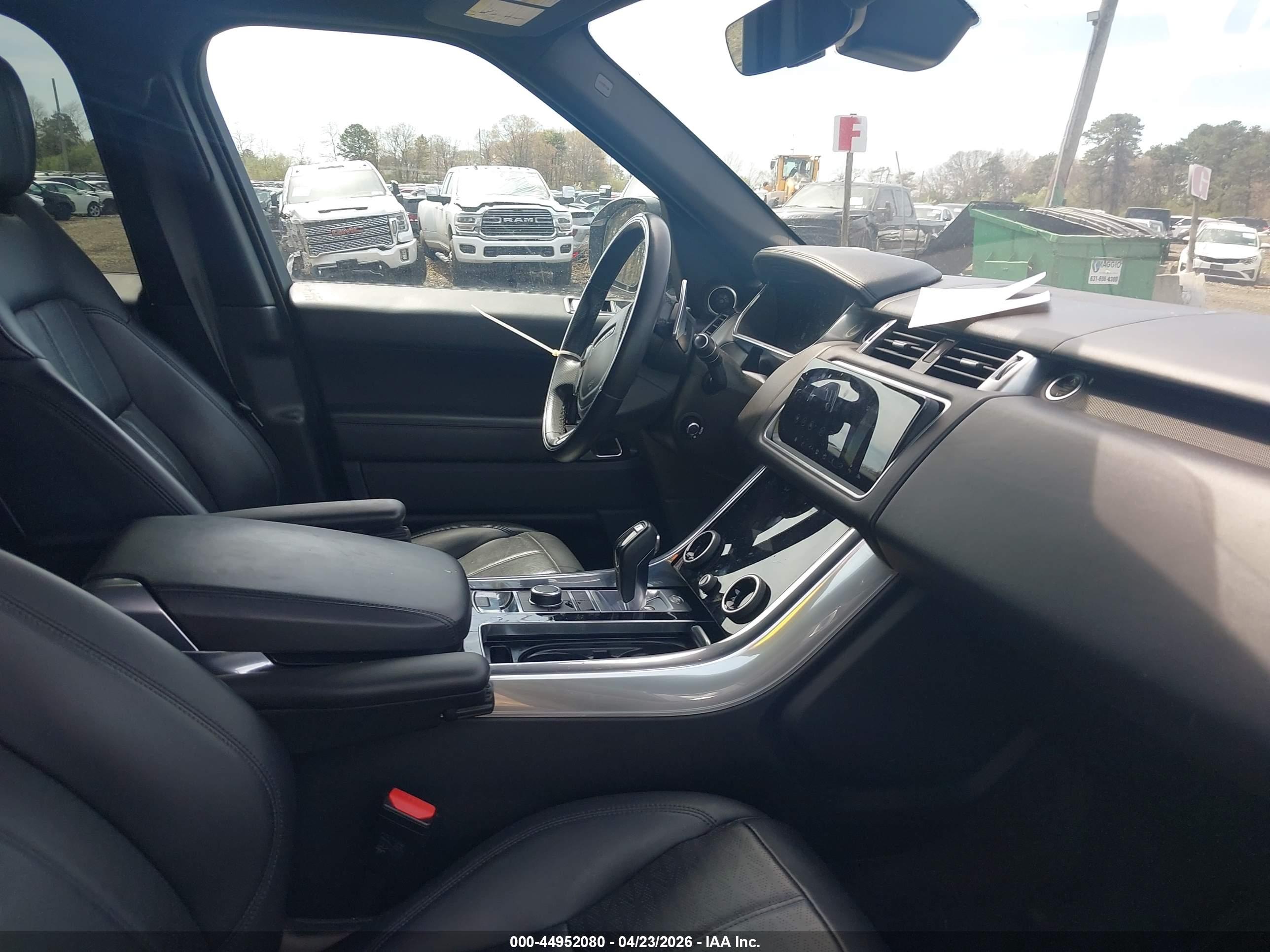 LAND ROVER image 5