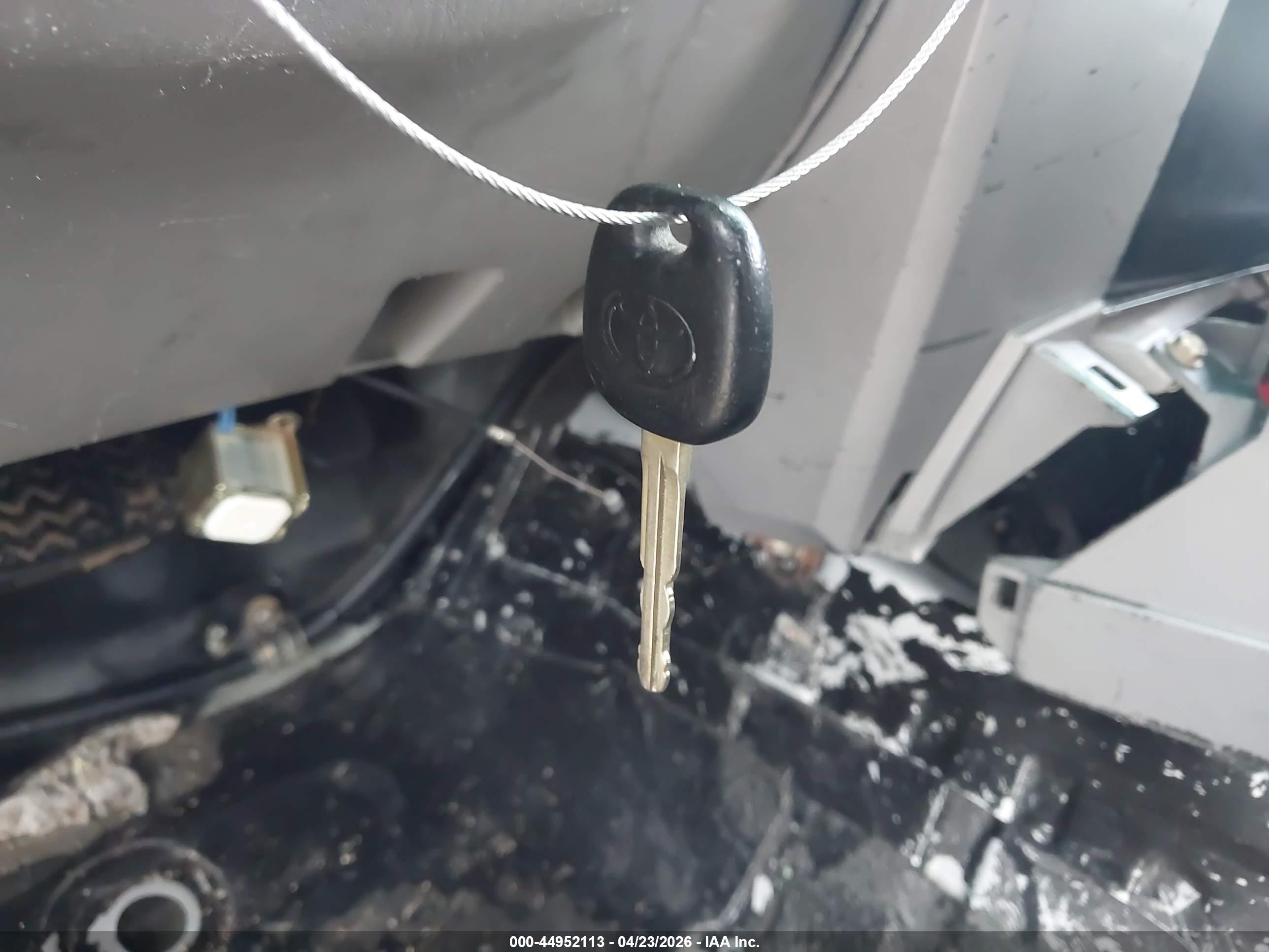 TOYOTA 4RUNNER image 11