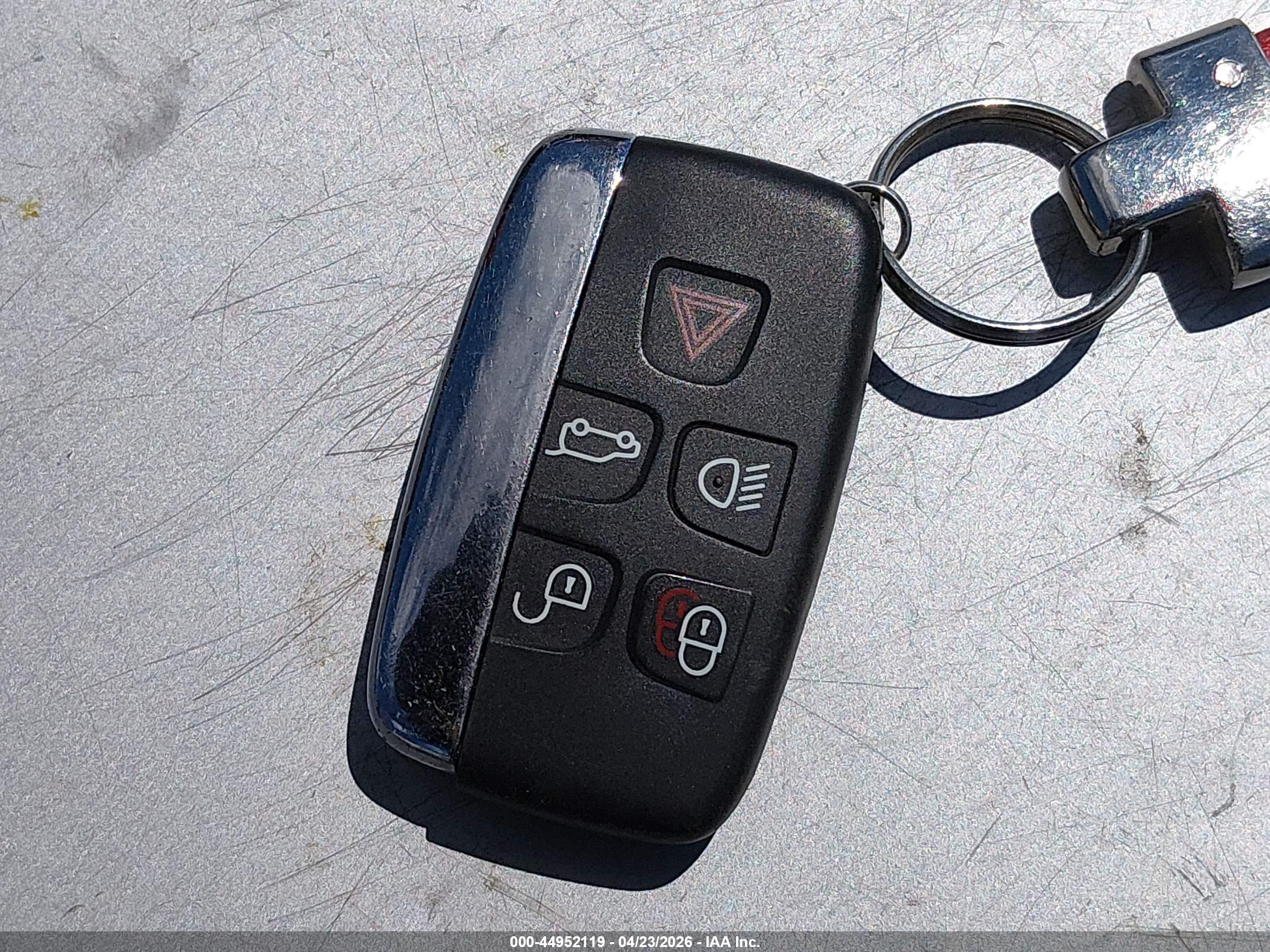LAND ROVER image 11