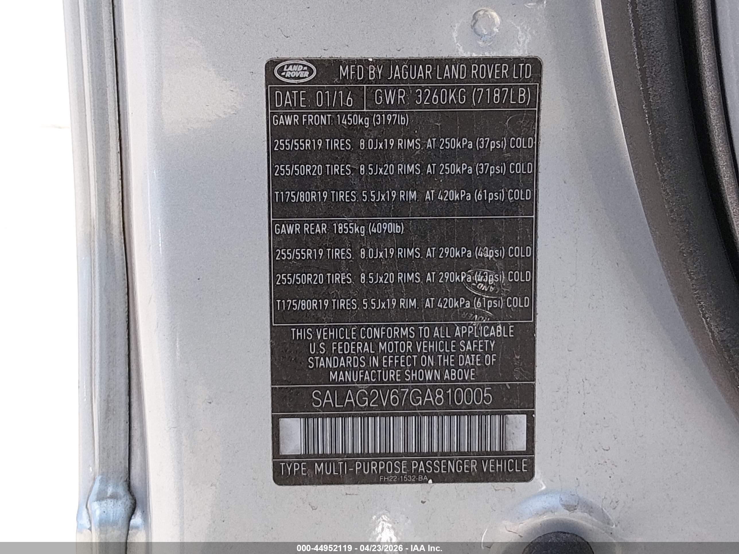 LAND ROVER image 9